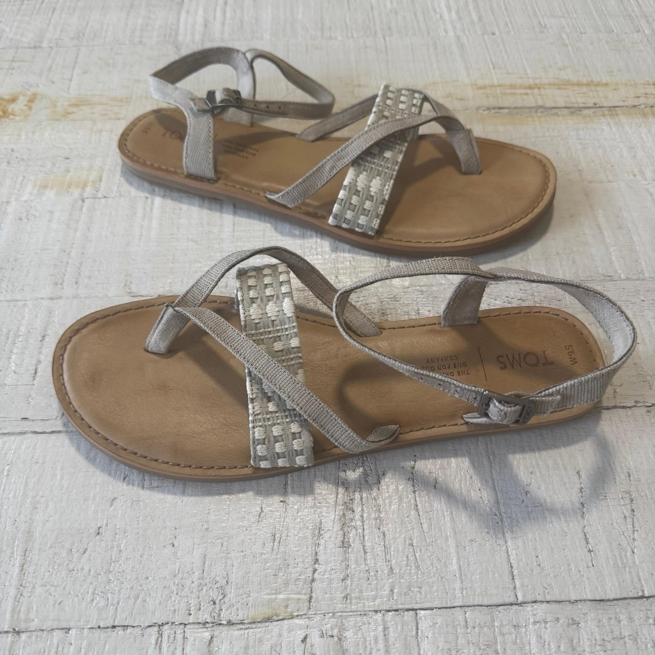TOMS Lexie Sandals size 9.5 Tan Canvas Diamond Tribal Print Ankle Strap Thong