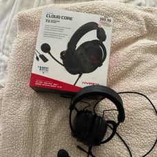 Hyperx cloud core gamer headset!