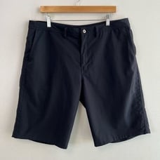 Vintage Patagonia Men’s Size 38 Black Flat Front Bermuda Style Shorts 11” Inseam