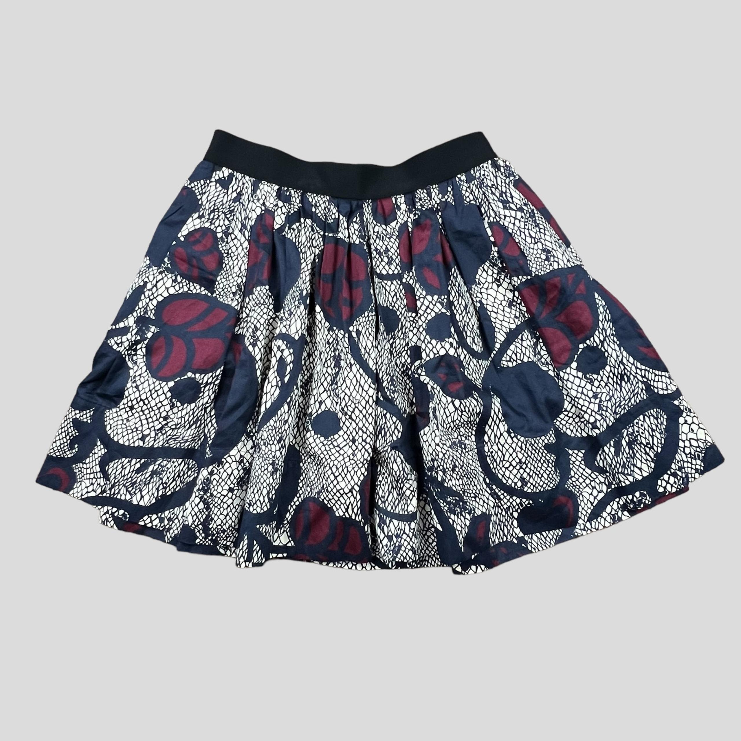 Topshop Abstract Leaf AOP Mini Skirt Women Size 4 Back Zip Closure & Pockets NWT