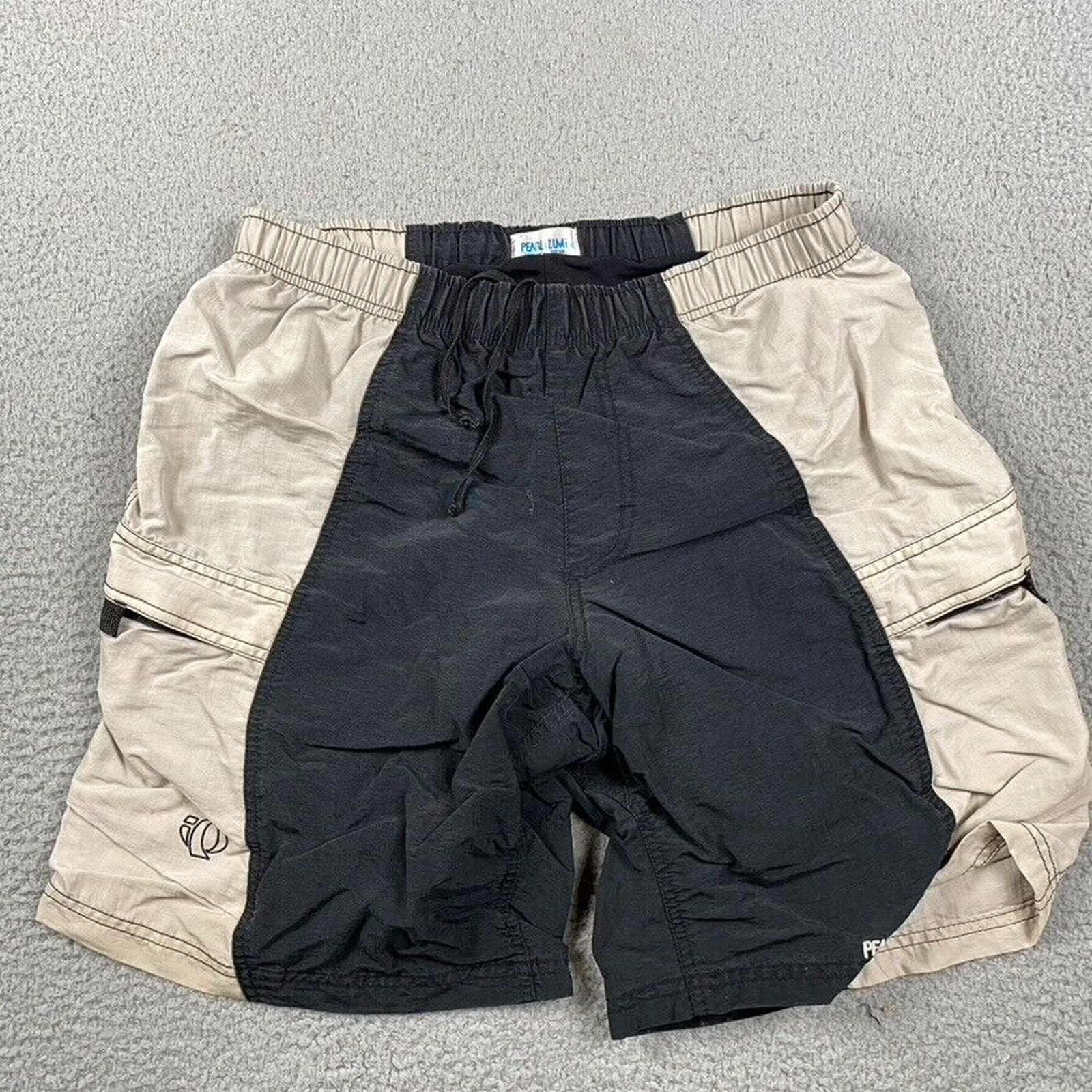 Pearl Izumi Technical Wear Cargo Cycling Shorts Men's Medium 32 Black Beige