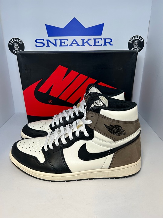 Air Jordan 1 Retro OG High Dark Mocha Size 13