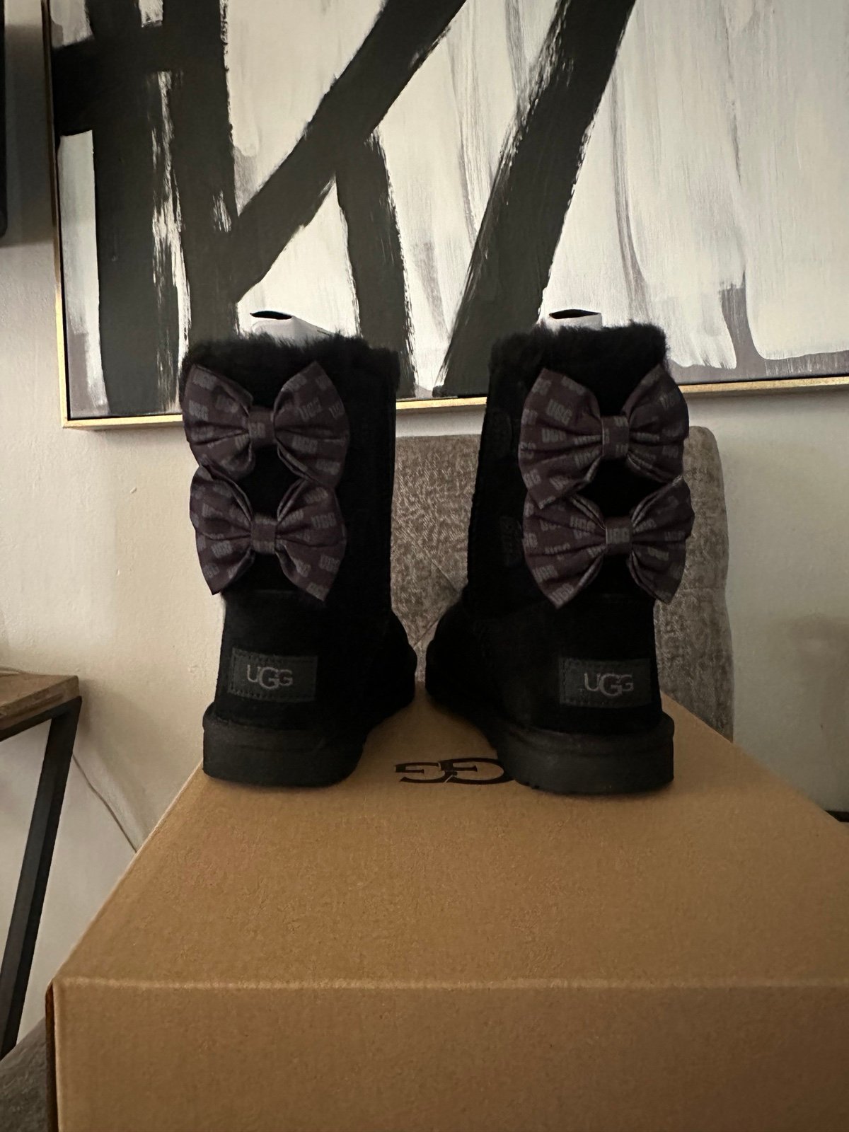 Ugg Bailey bow boots kids size 2 nwt
