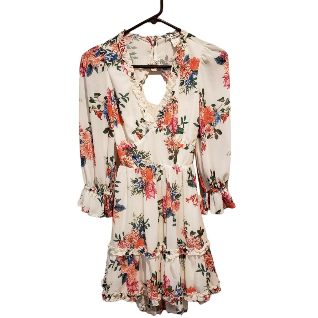 A CALIN BY FLYING TOMATOE V-Neck Open Back Long Sleeve Floral Mini Dress Size S