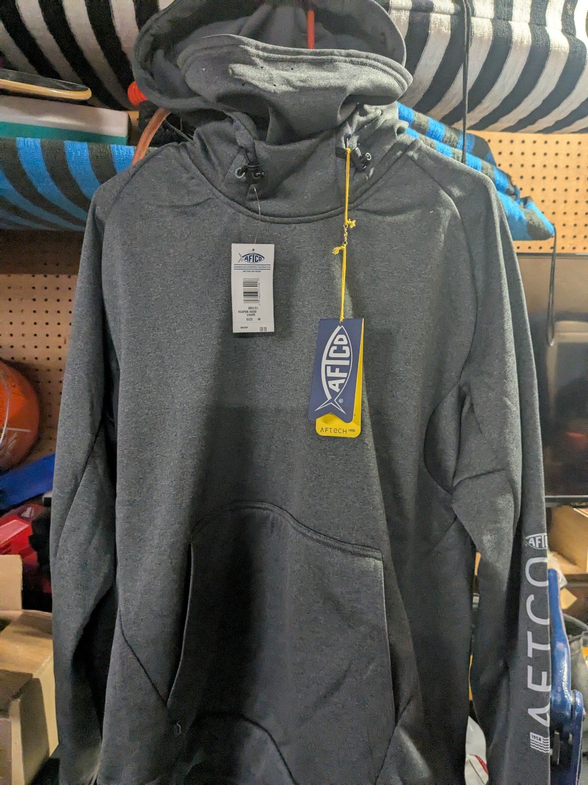 Aftco fishing hoodie medium
