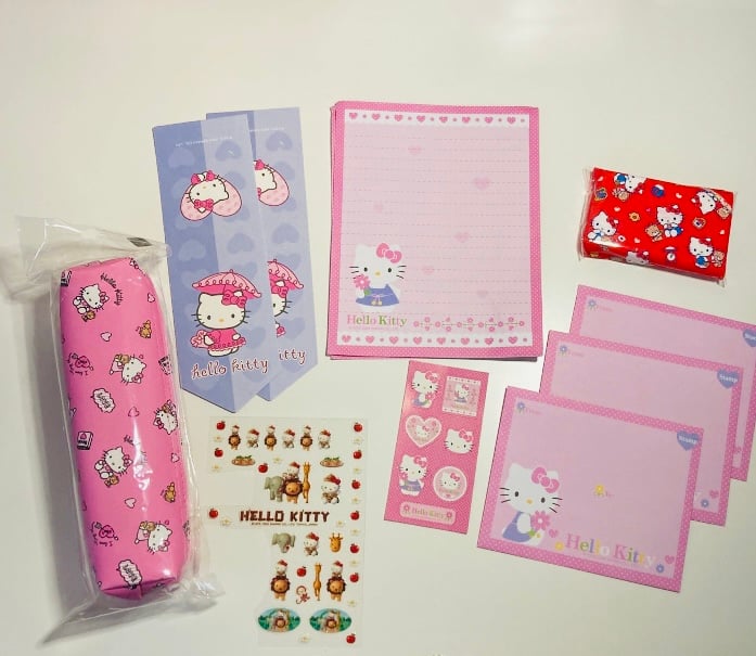 Sanrio Hello Kitty Lot