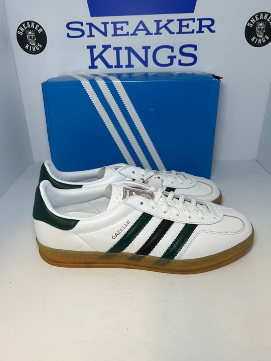DS Adidas Gazelle Indoor White Collegiate Green Size 11 W / 9.5 M
