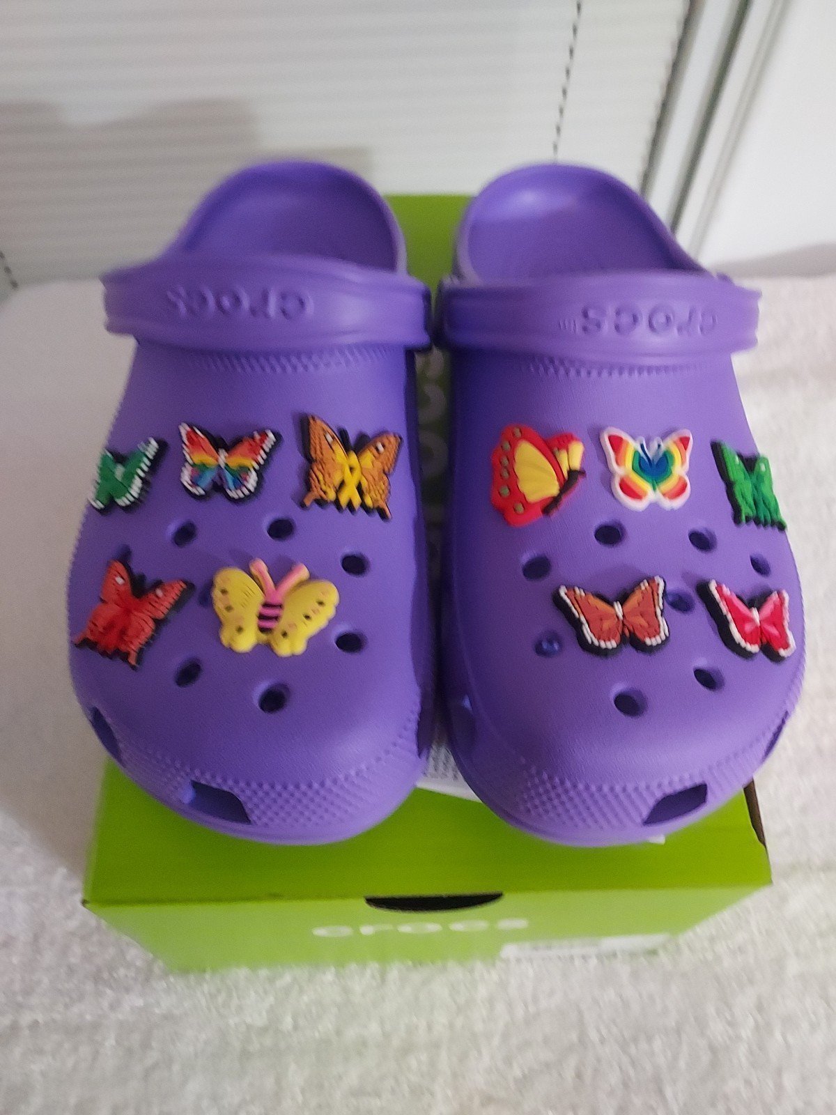 NWT CROCS SIZE 10 WOMEN'S GALAXY PURPLE CLOGS