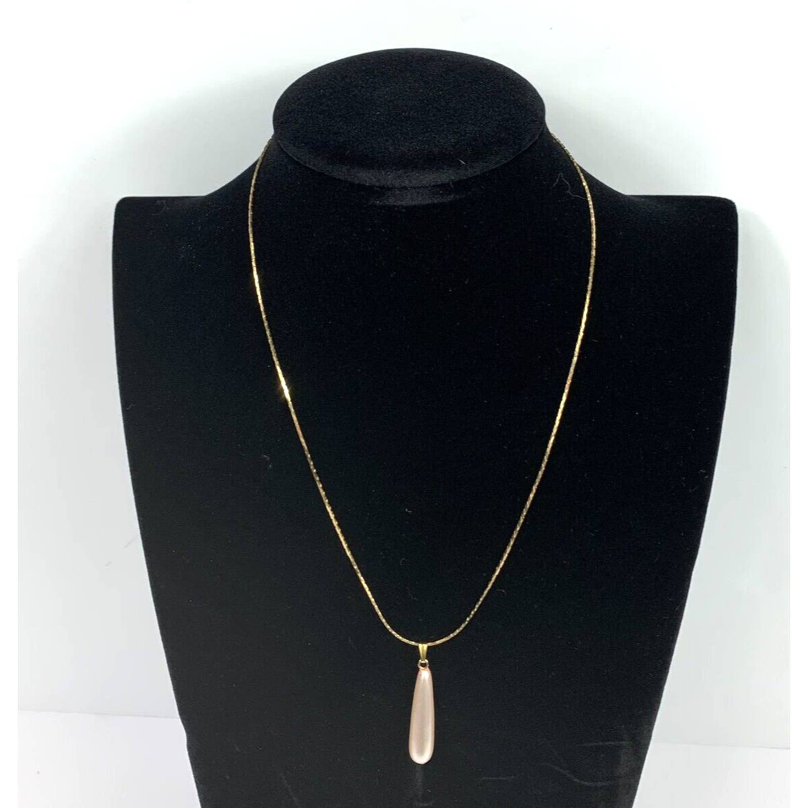 2.38g 18k GT Chain 17 Necklace w/ Pearl Pink Design Teardrop pendant 8.5 drop