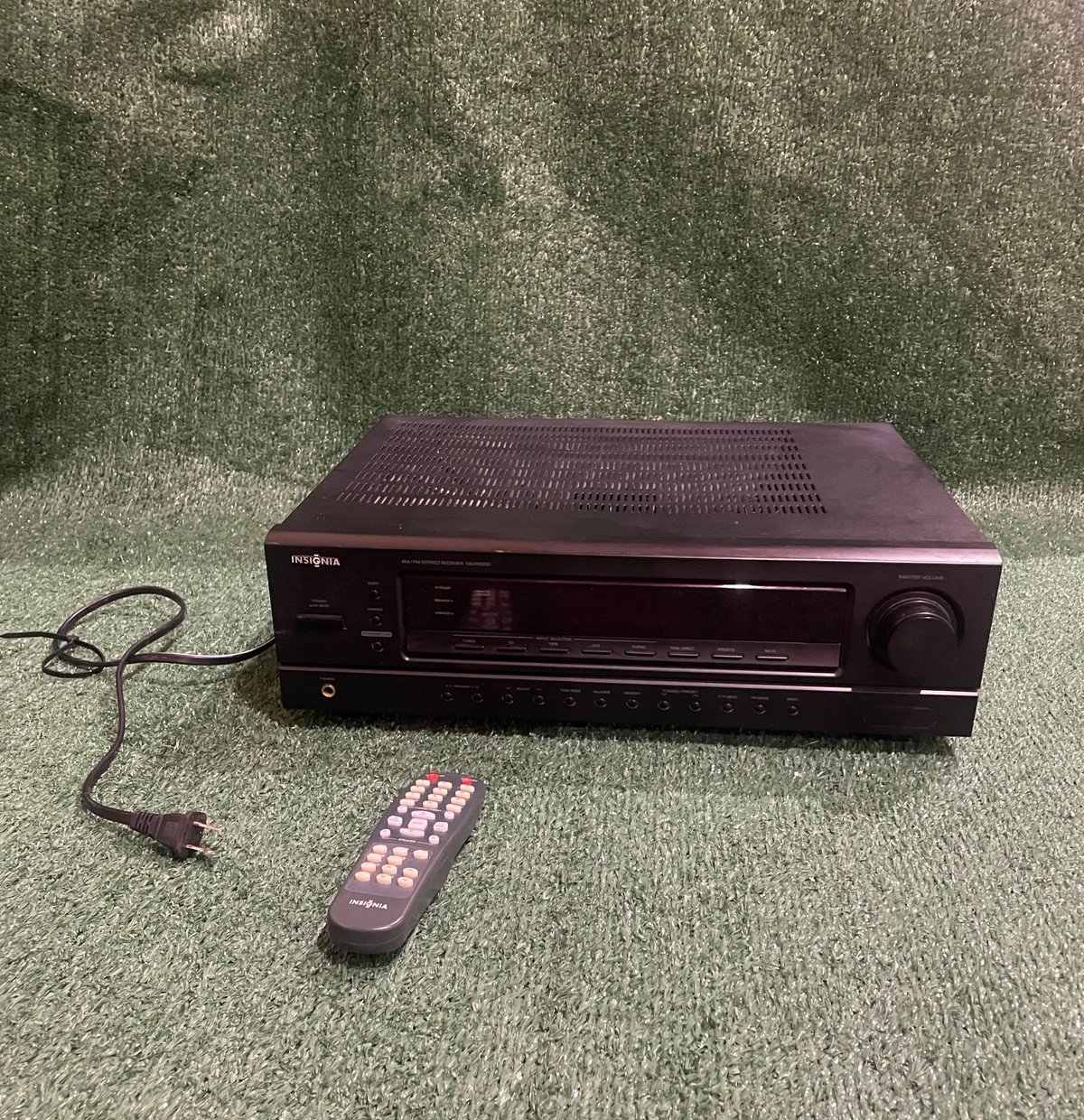 Insignia NS-R2000 AM-FM Stereo Receiver With Controller - Black
