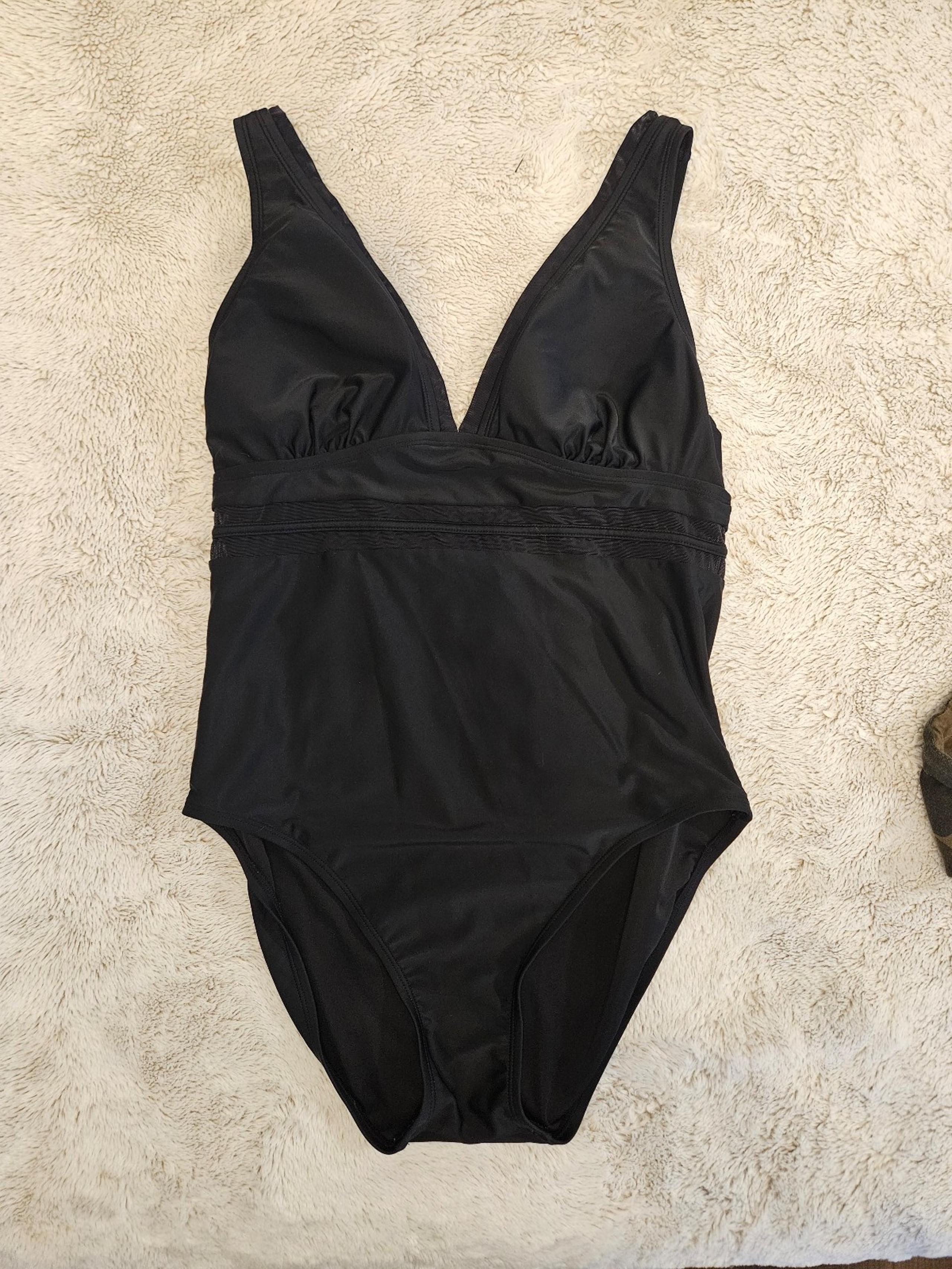 Women's Tommy Hilfiger Bathingsuit One Piece Size 14