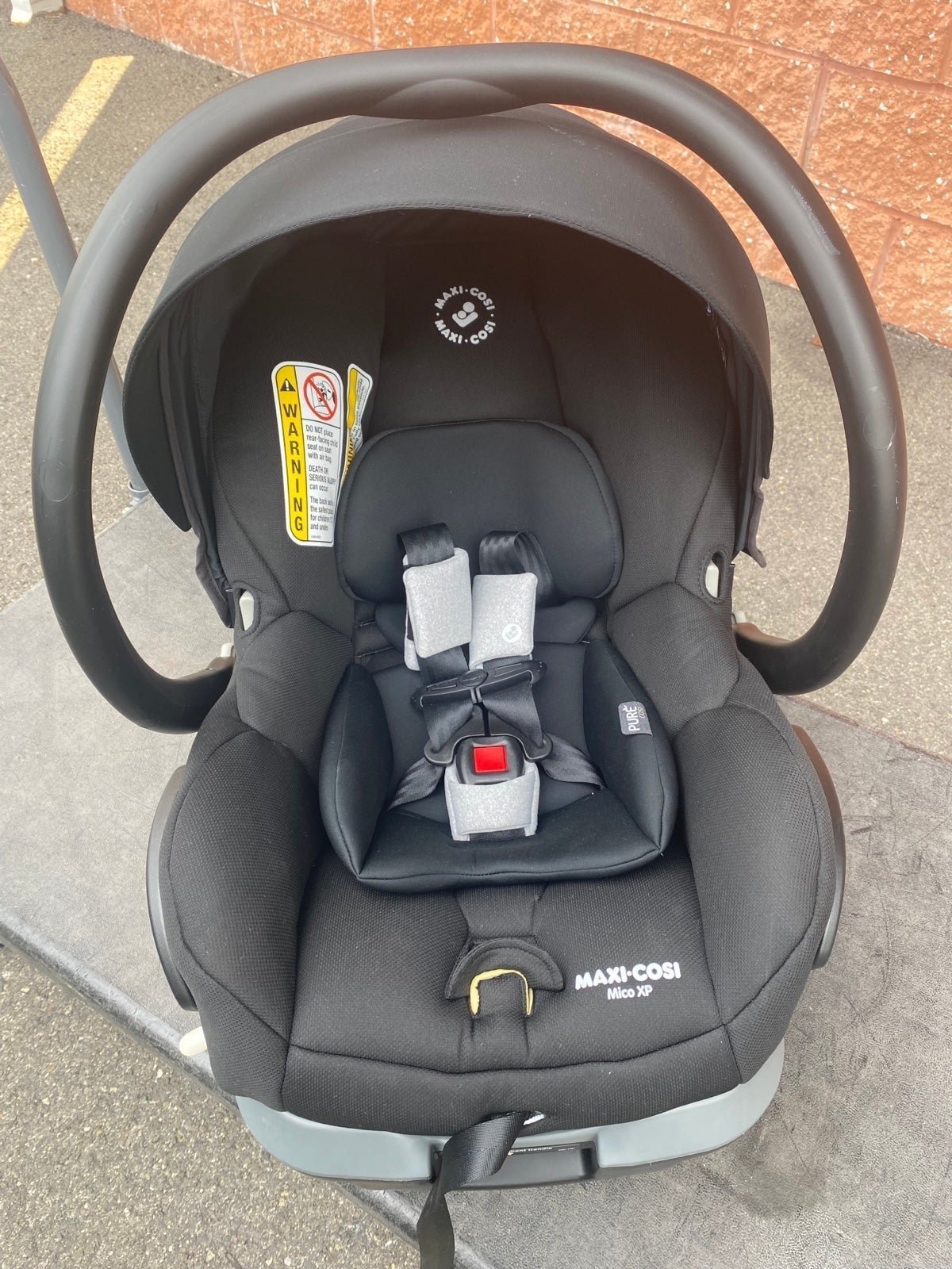 Maxi-Cosi Mico XP Infant Car Seat Midnight Black