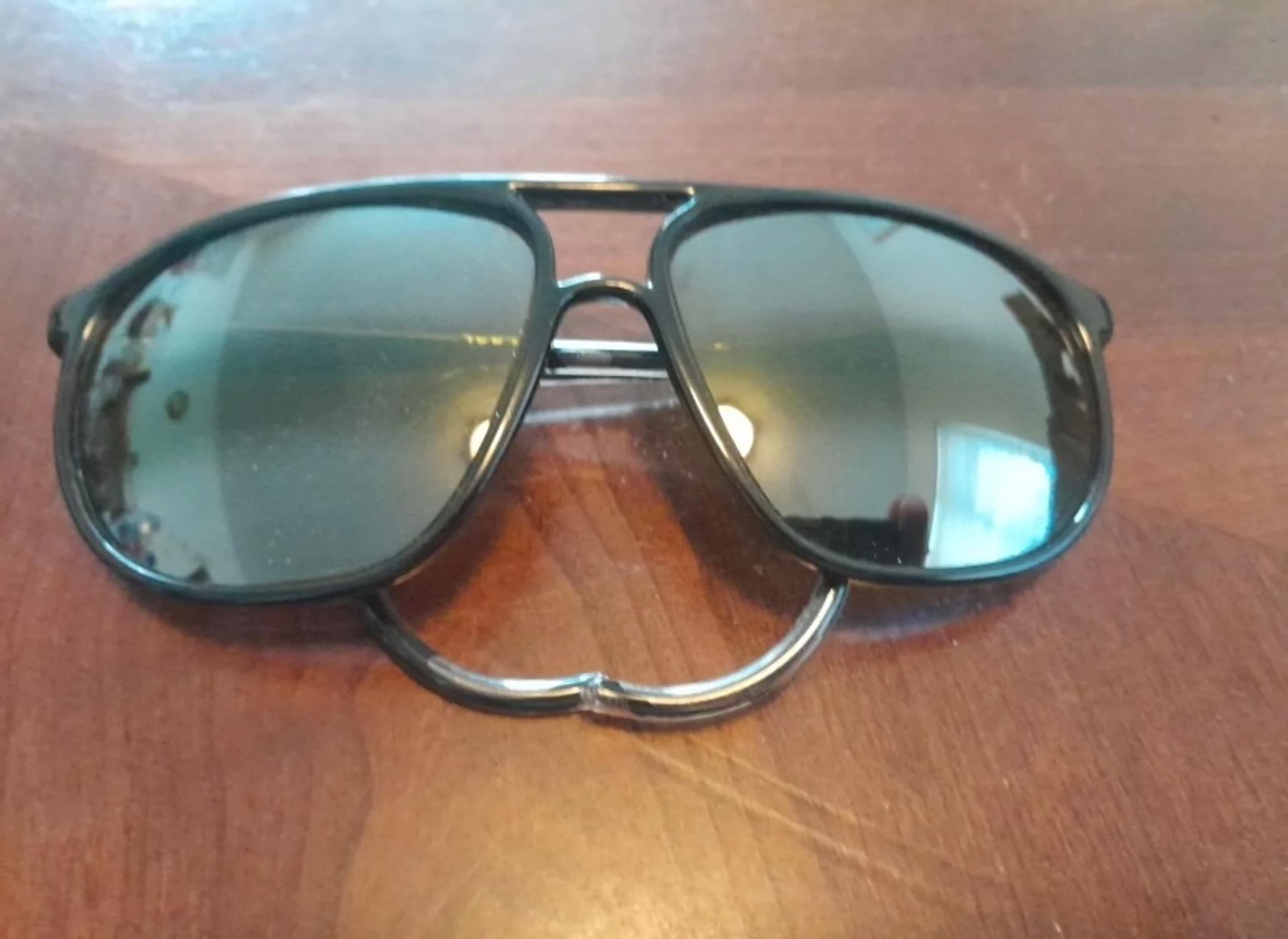 Vintage Vuarnet Sunglasses 117 Black cable hook PX8000 Mineral Lens