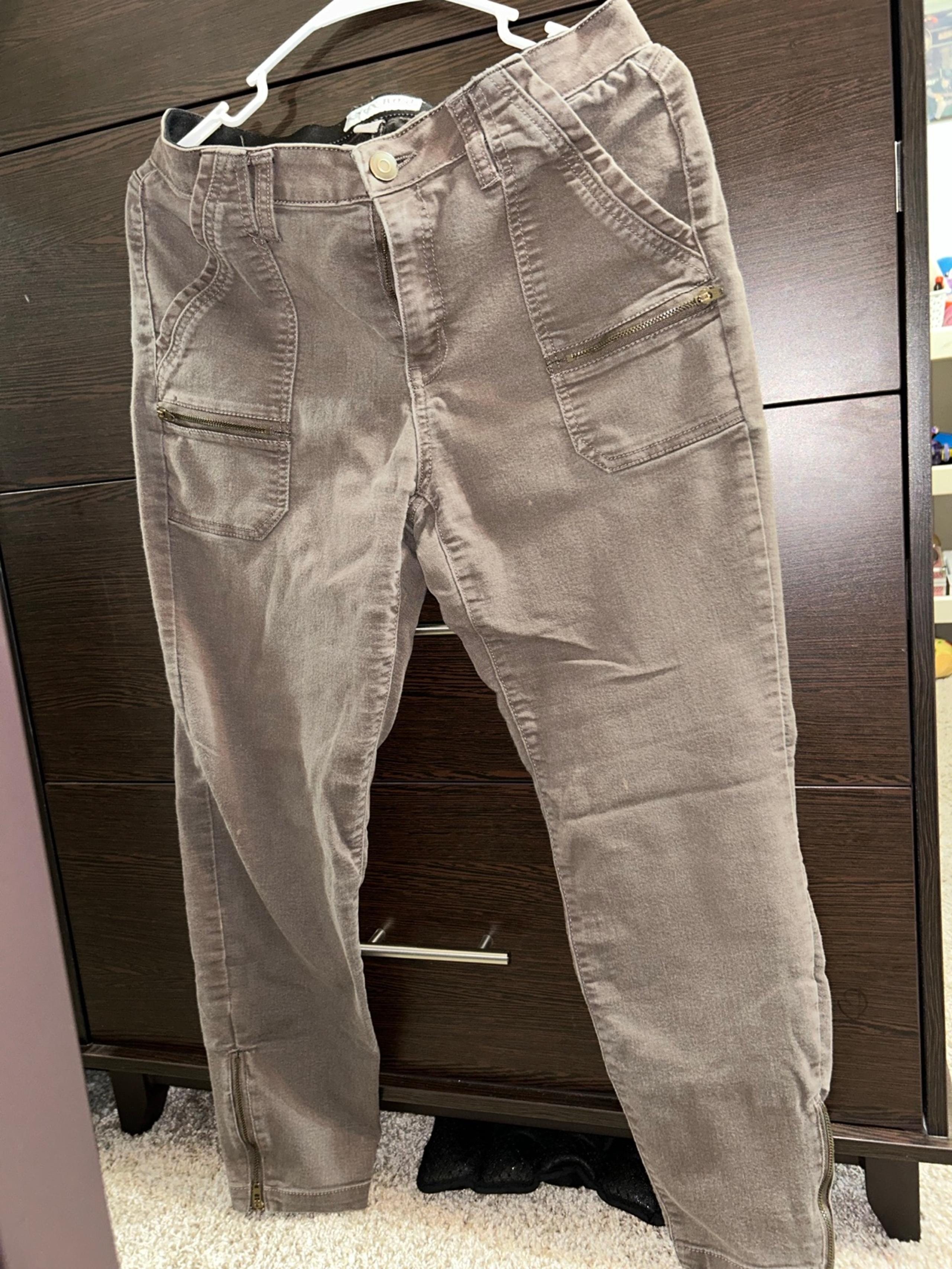 capri cargo pants