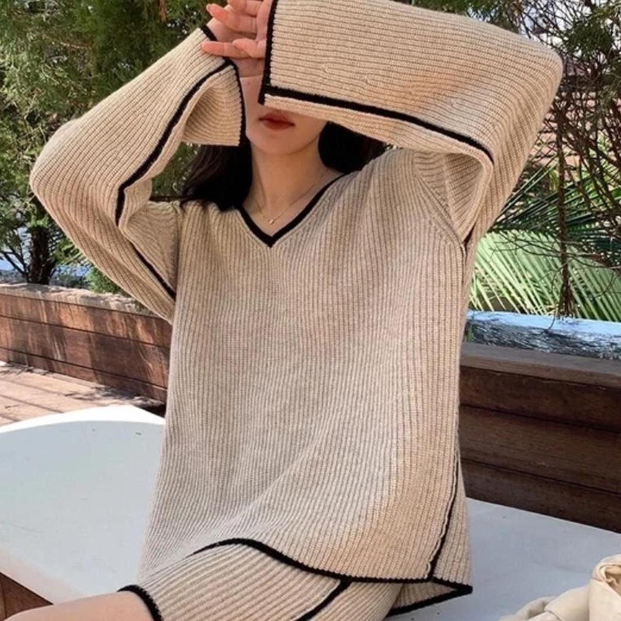 The Row-style Women's Cream and Tan Jumper