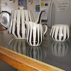 Vintage sadler white and gold tea pot set
