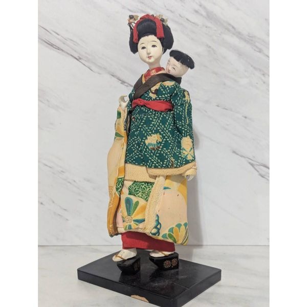 Unbranded Vintage Japanese Geisha Doll On Platform With Child 11