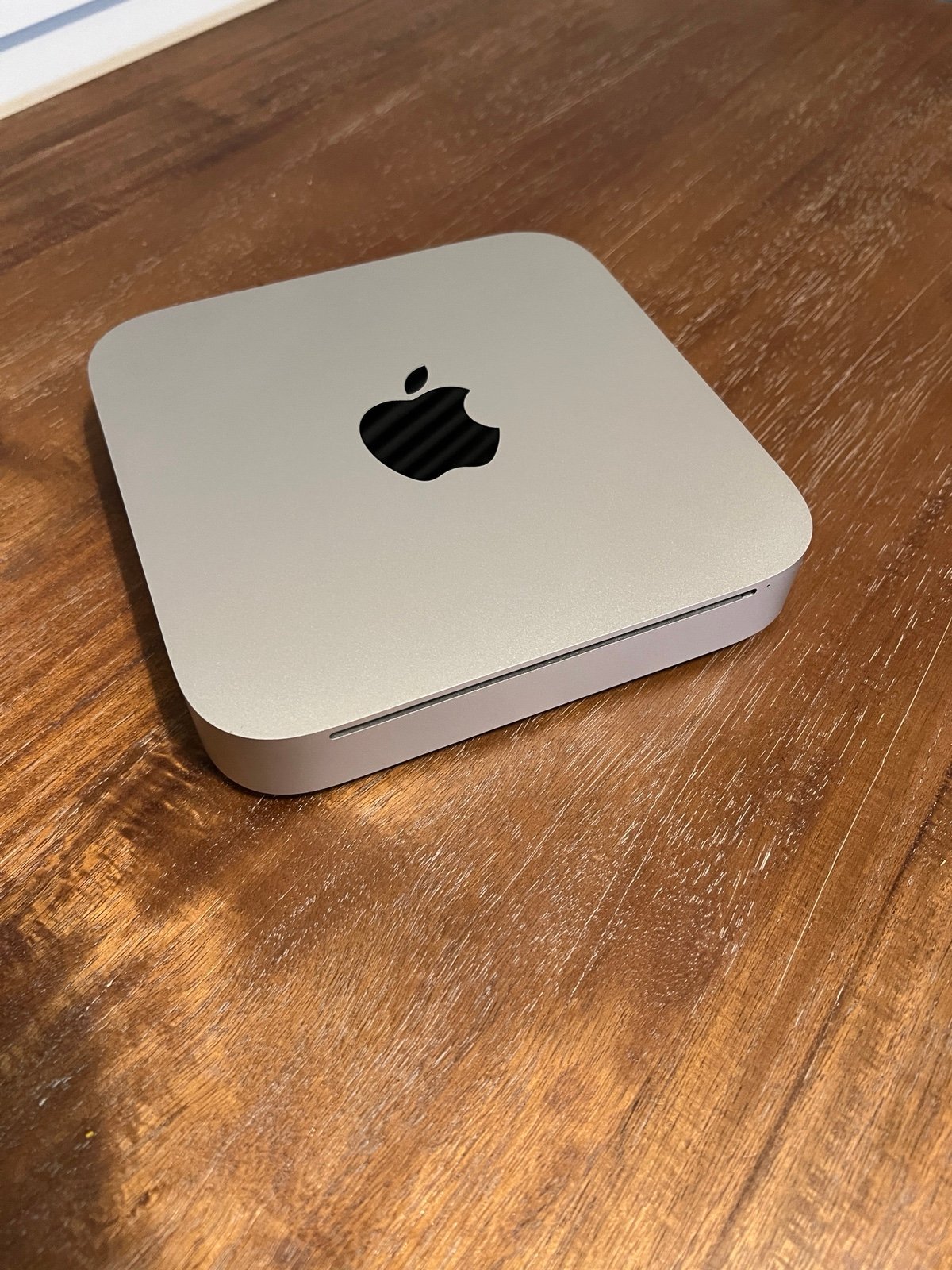 Apple Mac Mini Desktop 120GB SSD/8GB RAM & Loaded!