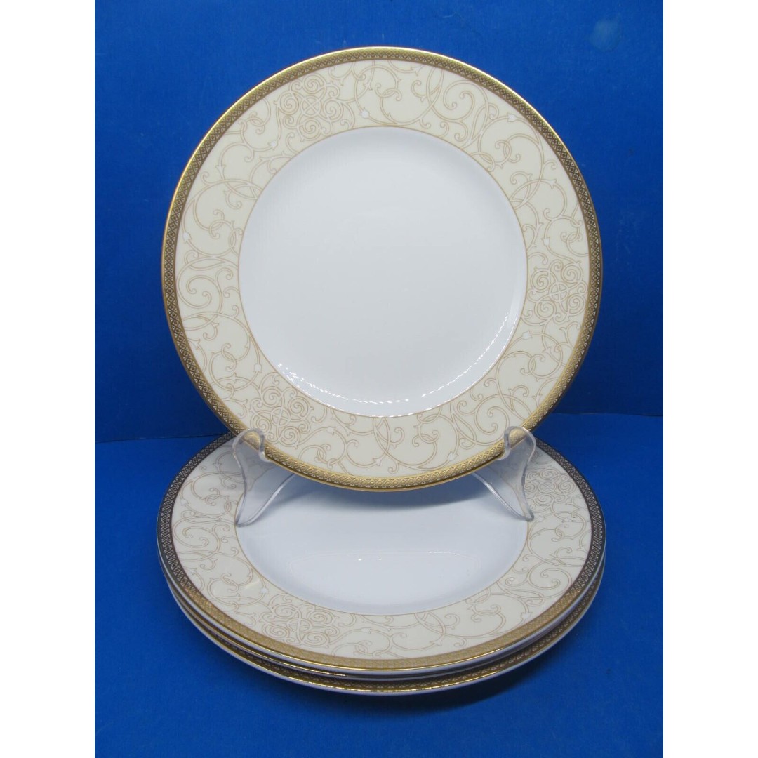 Wedgwood Celestial Gold Set Of 4 Bone China 8 Salad Plates VGC