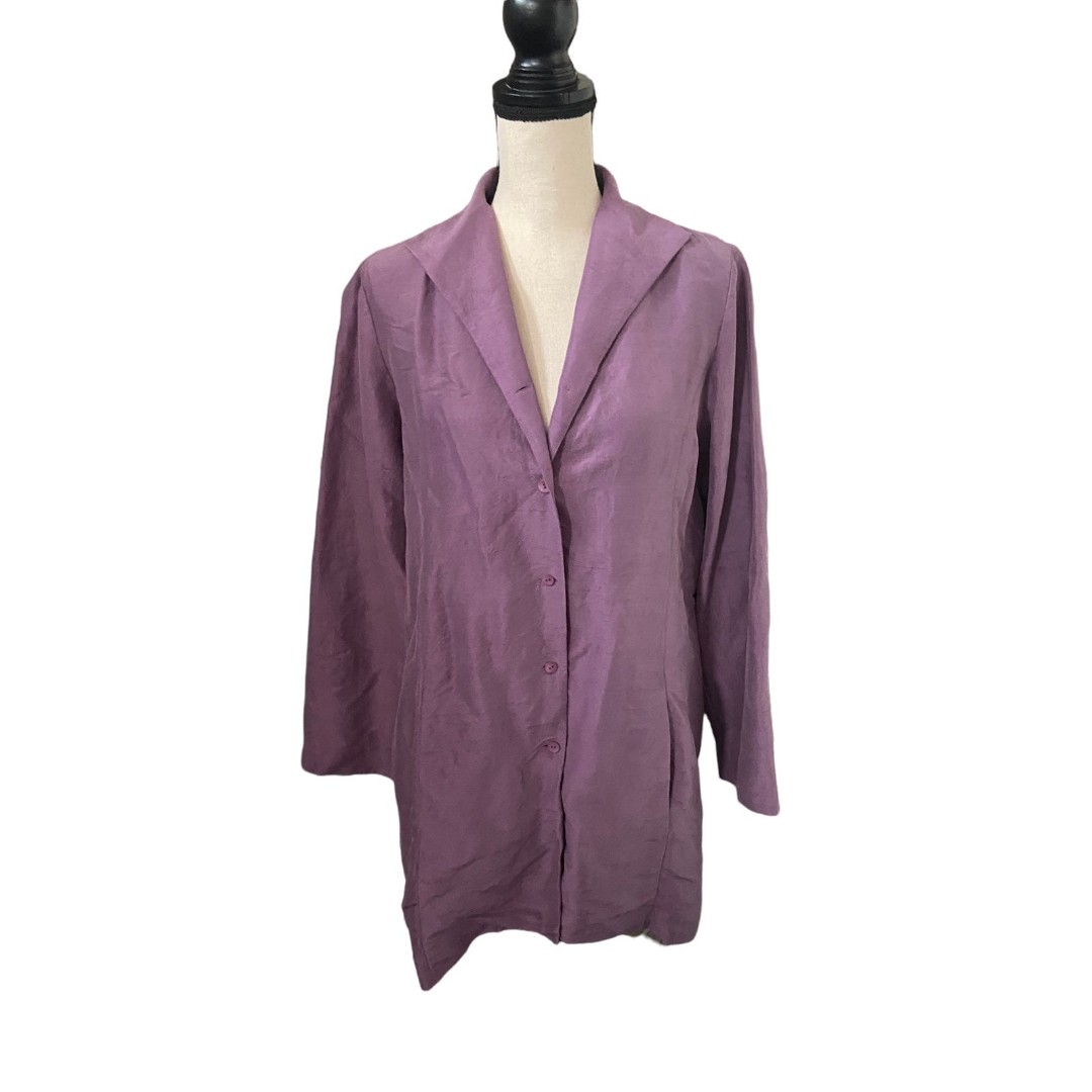 Eileen Fisher lilac 100% brushed silk size medium long line blazer.