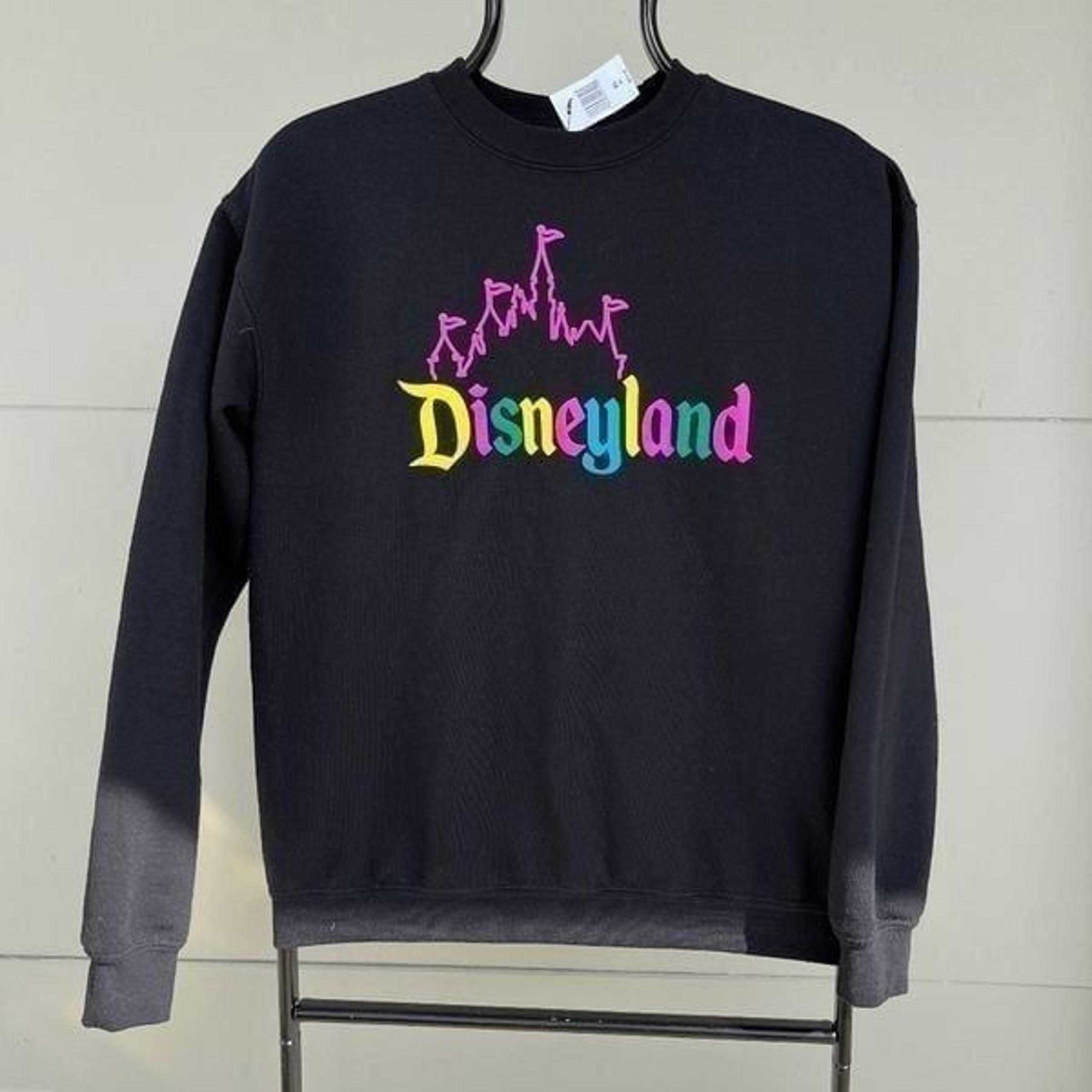 Disneyland Park Exclusive Sweatshirt Black Multicolor Castle Print Retro Aesthet