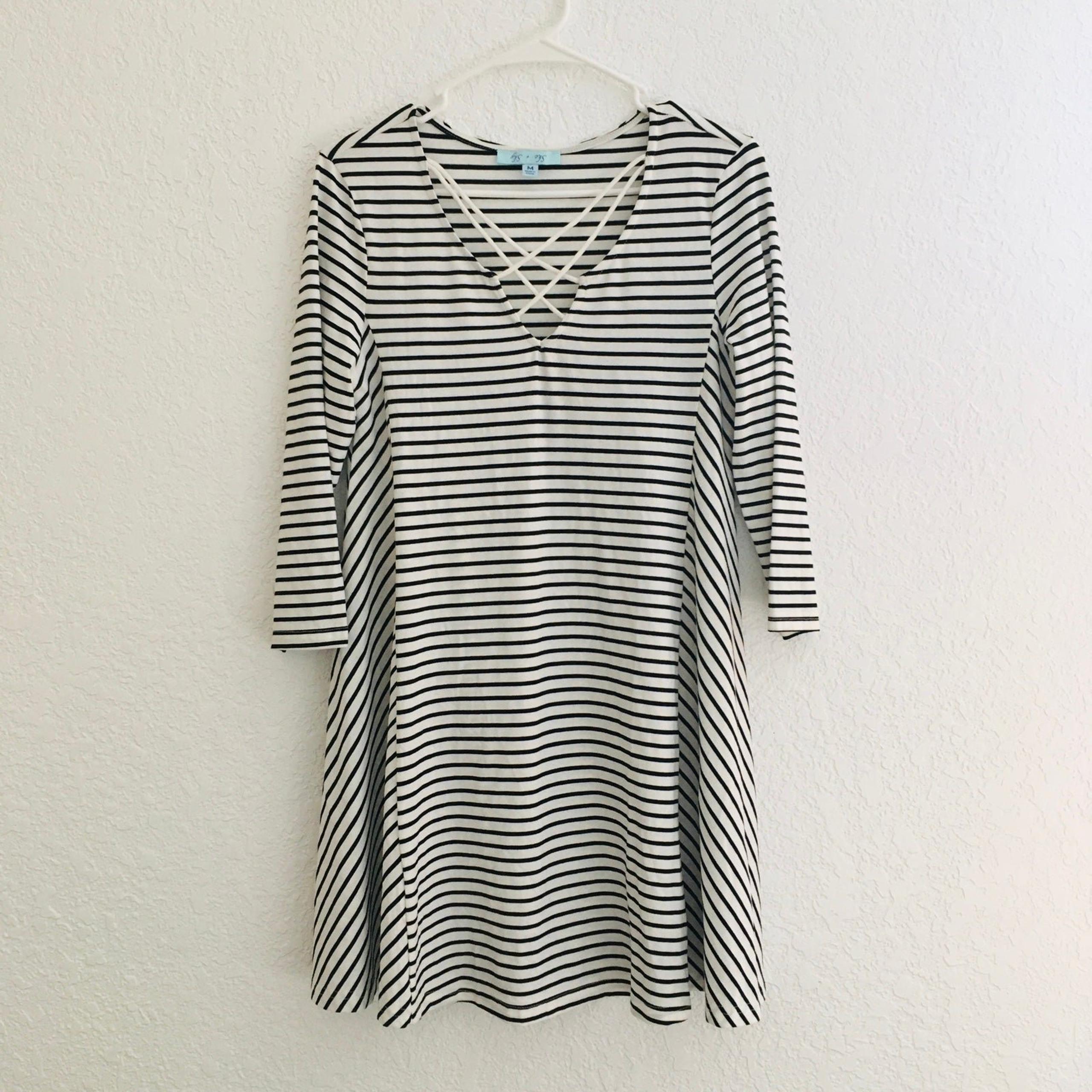 NWOT She+Sky Black White Stripes Nautical Tunic Top Shirt Dress Casual Size M