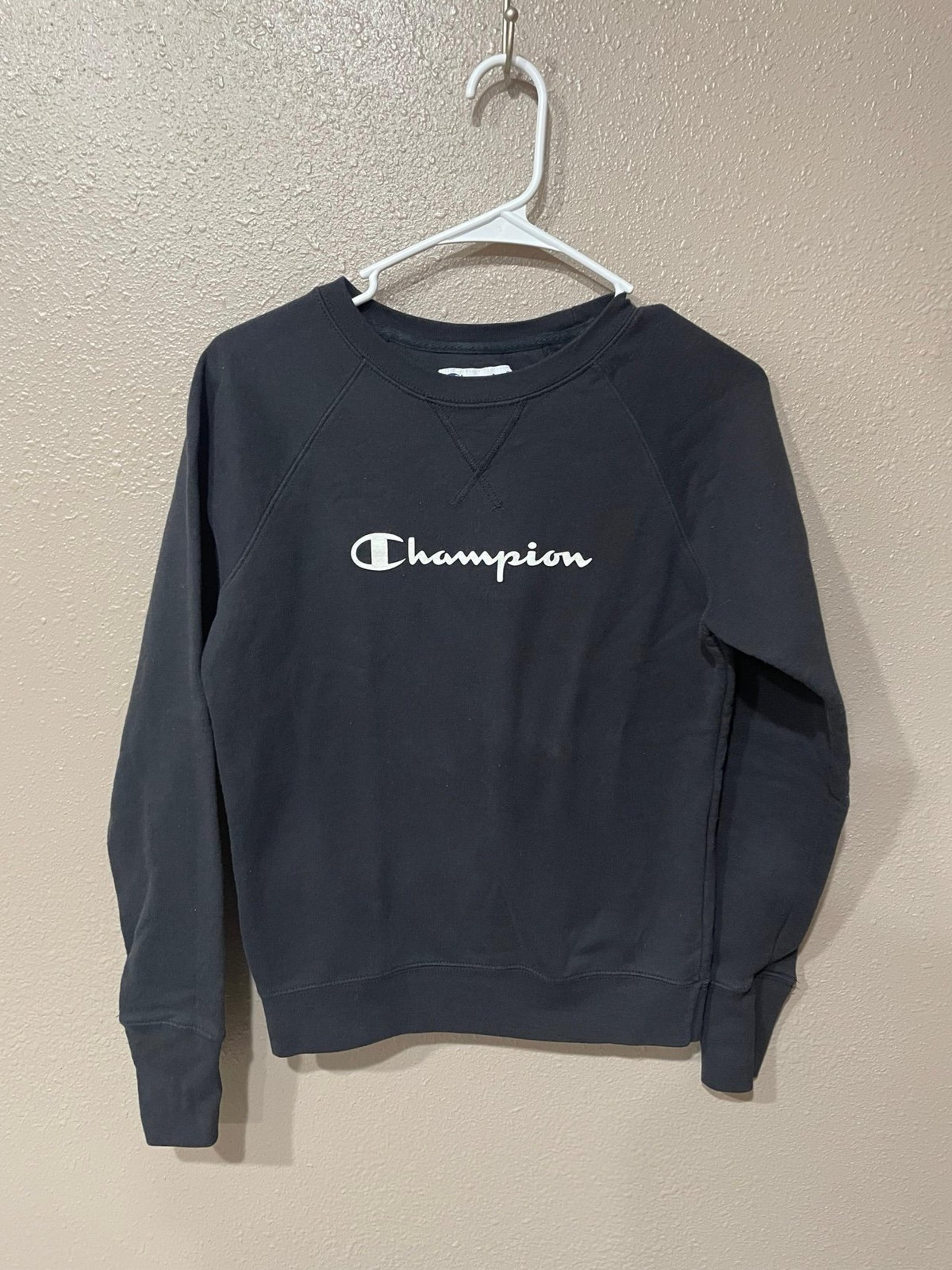 Women’s Champion crew neck sweatshirt XS