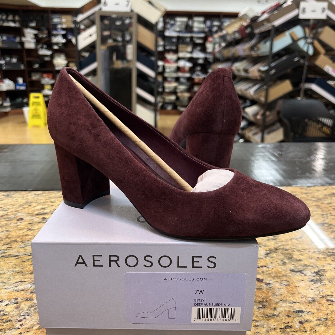 Aerosoles Betsy Comfortable Women's Almond Toe Pump Deep Aubergine Suede Size 7W