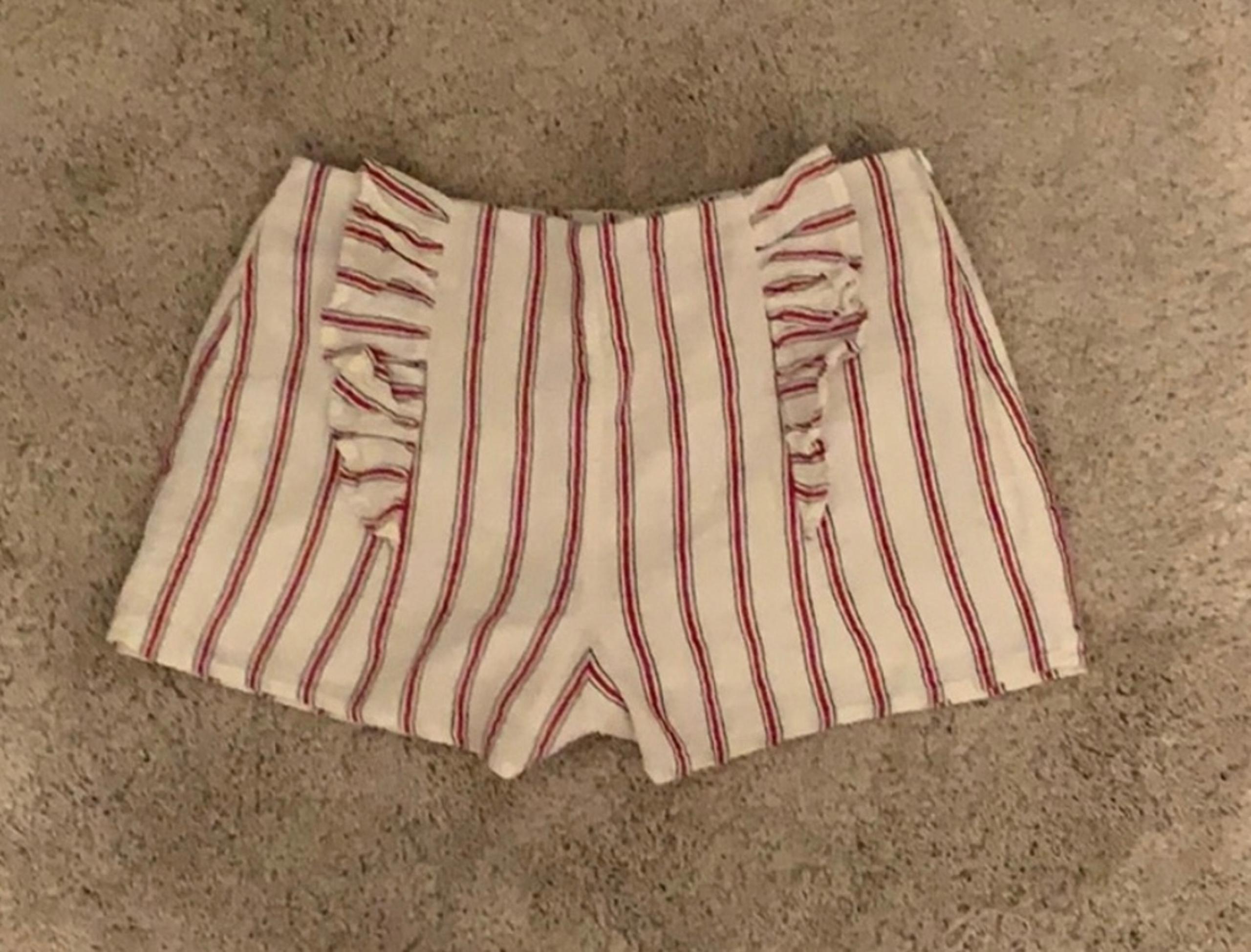 Forever 21 cute striped shorts women’s size M