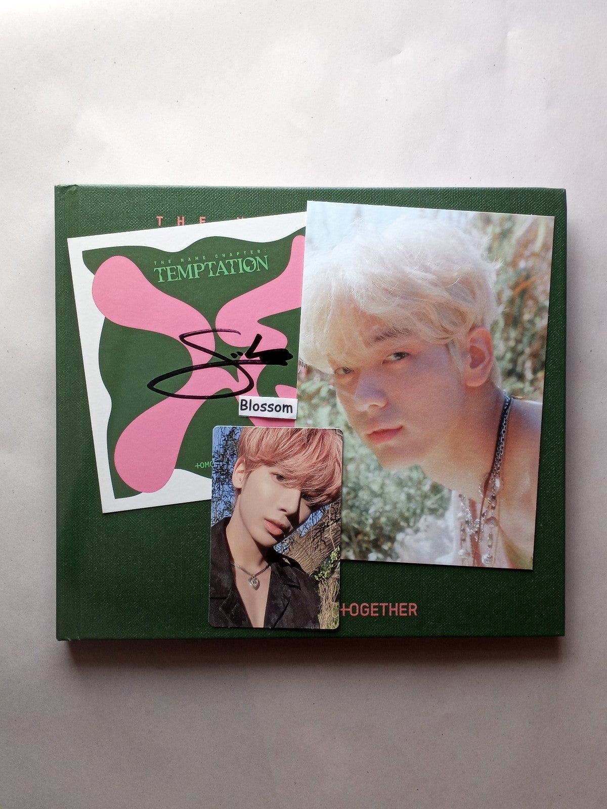 TXT TNC: shops Temptation Album with Soobin Signed postcard