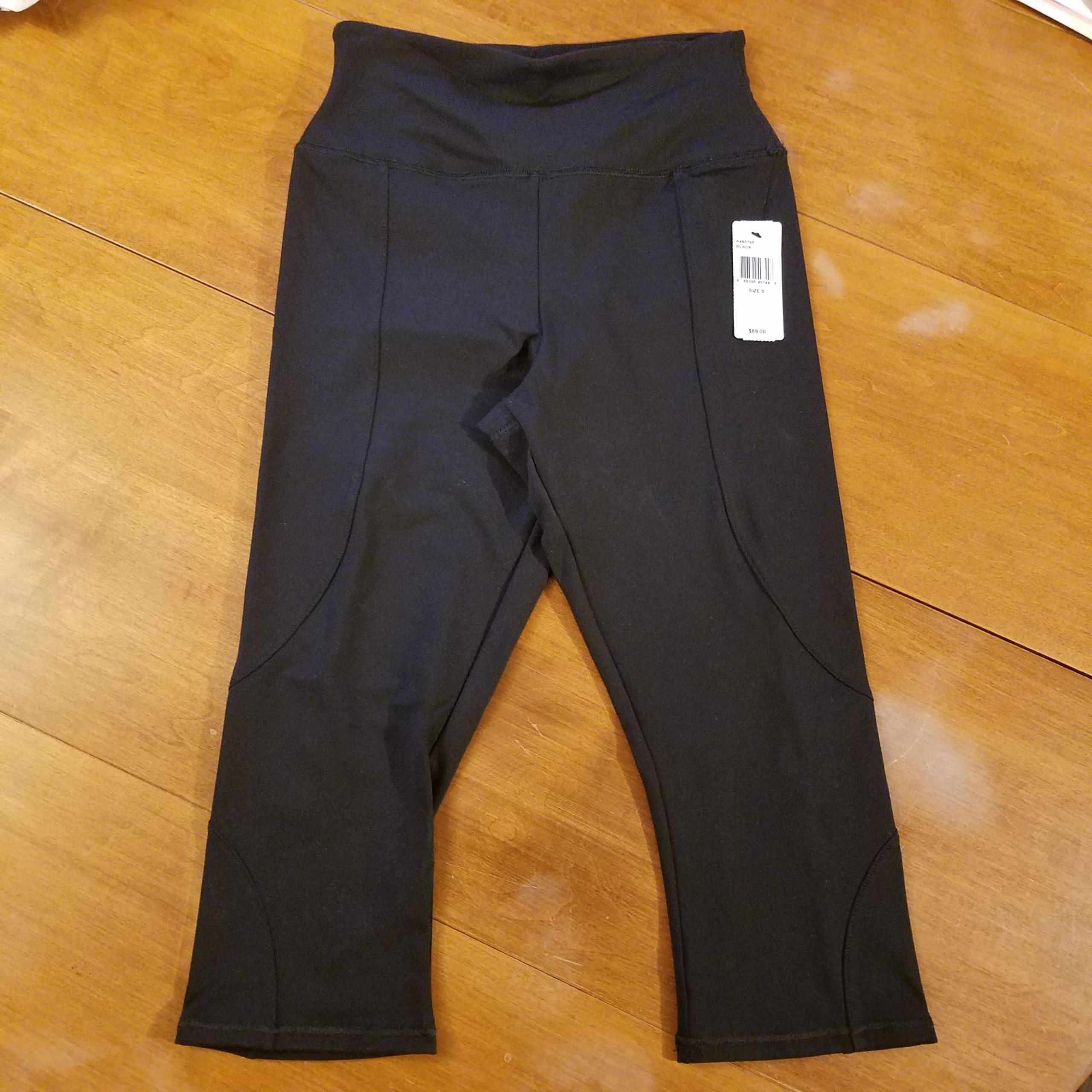 NWT NYDJ Black Leggings size small
