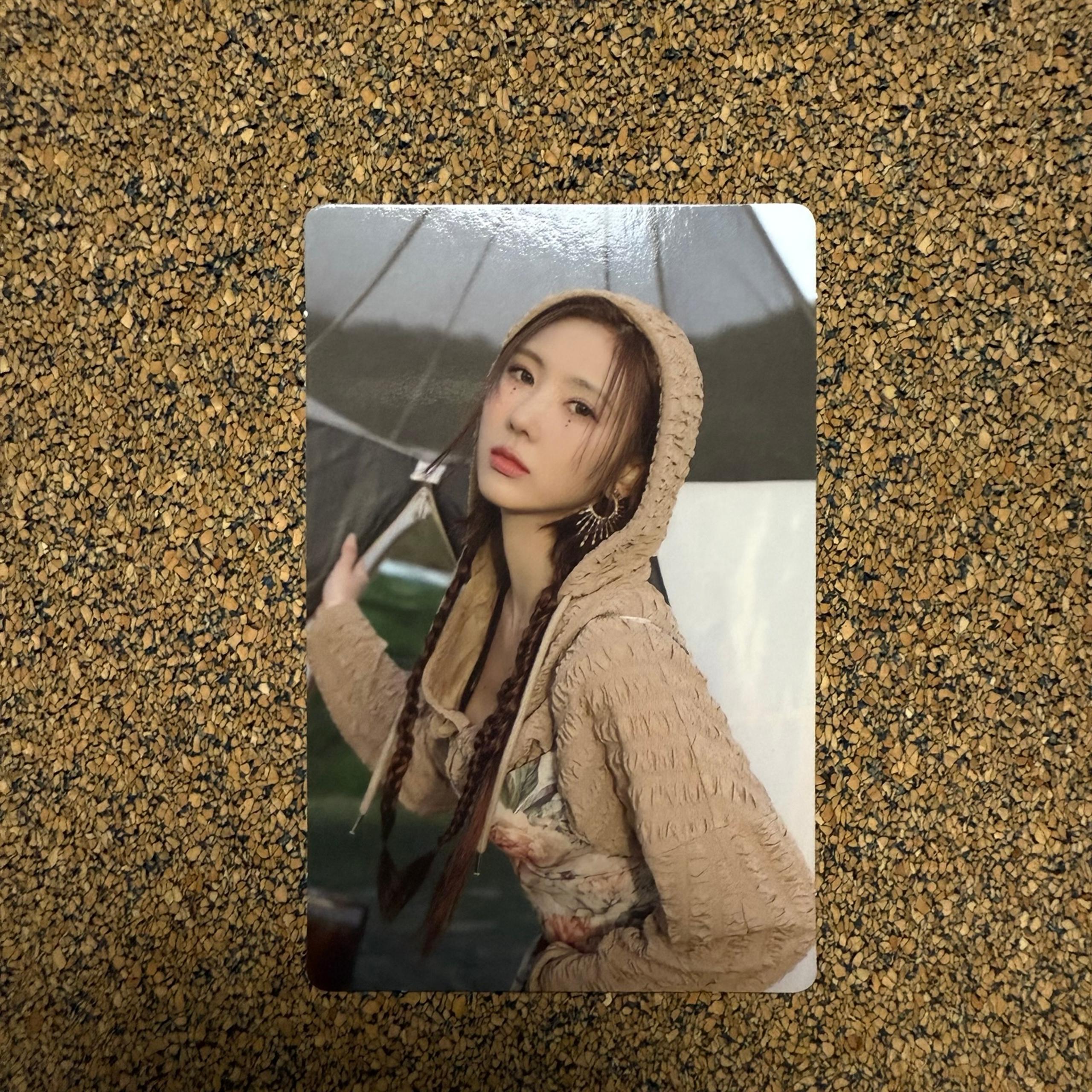 Yoohyeon Official Photocard Dreamcatcher Mini 8th Album Apocalypse : From us