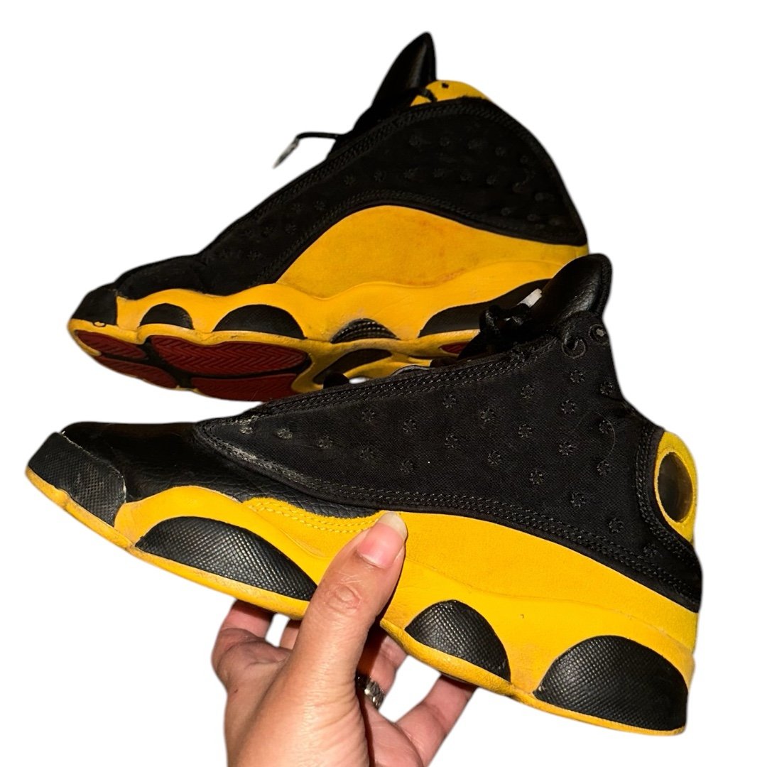Jordan 13 Retro Carmelo Anthony Class of 2002 Size 4.5 YOUTH