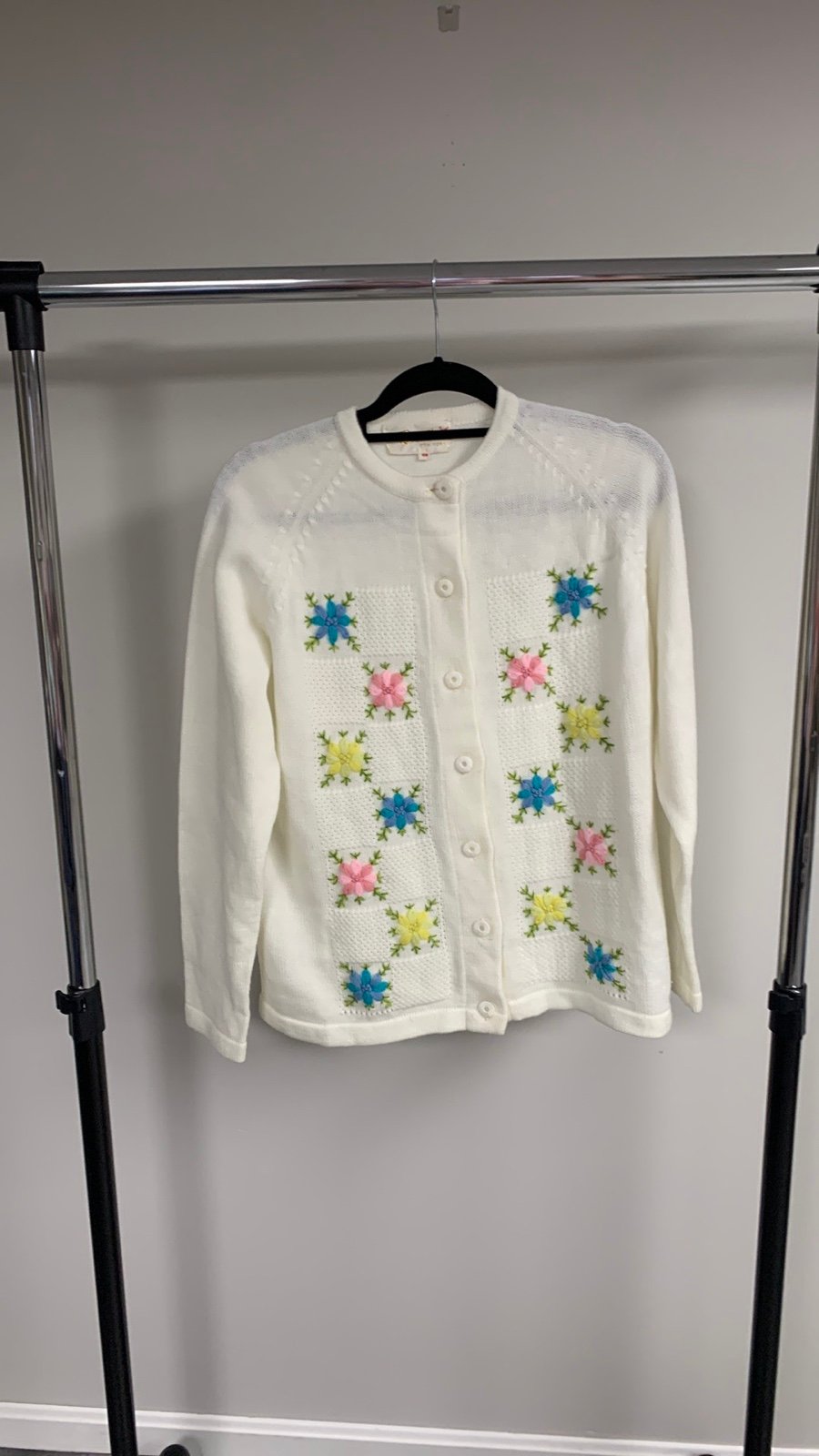 Vintage Jeri-Jo White with Colored Flowers Embroidered Cardigan Size 44