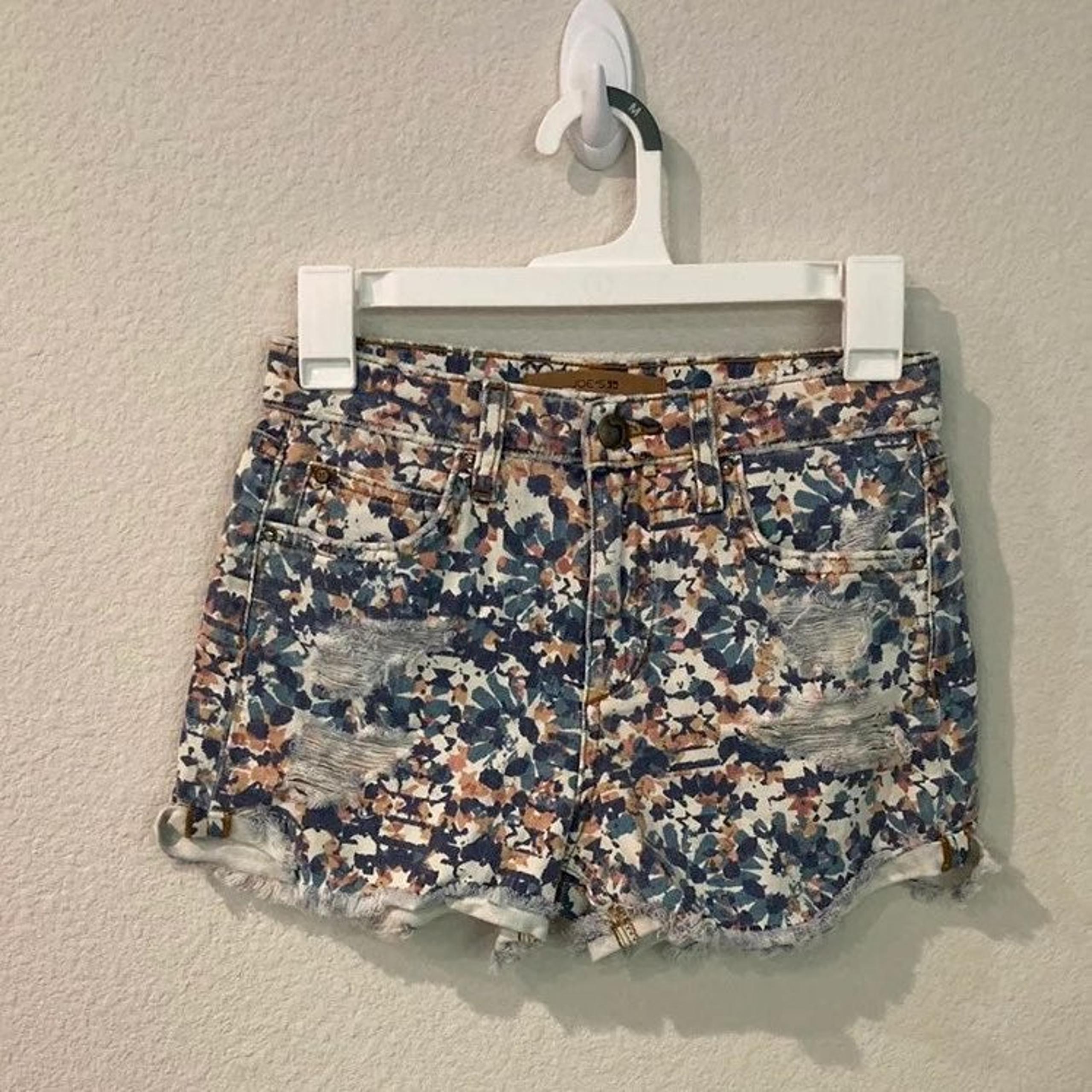 Joe's Jeans Collector's Edition The Charlie Short High Rise Shorts
