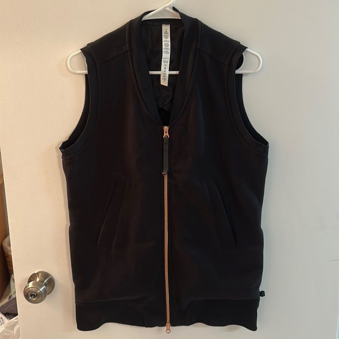 Lululemon vest departure vest size 4