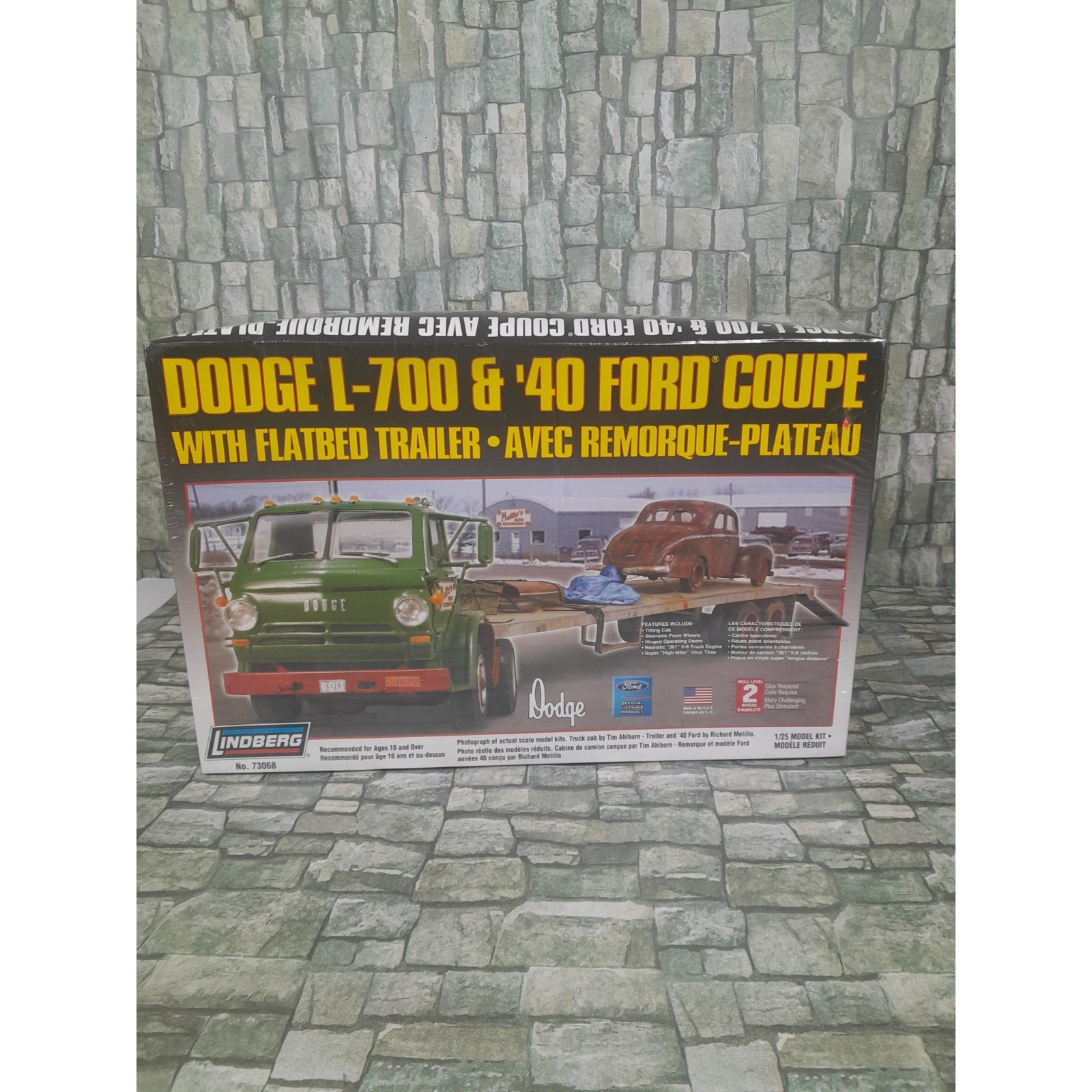 LINDBERG 73068 Dodge L-700 & '40 Ford Coupe With Flatbed Trailer 1:25 New Sealed