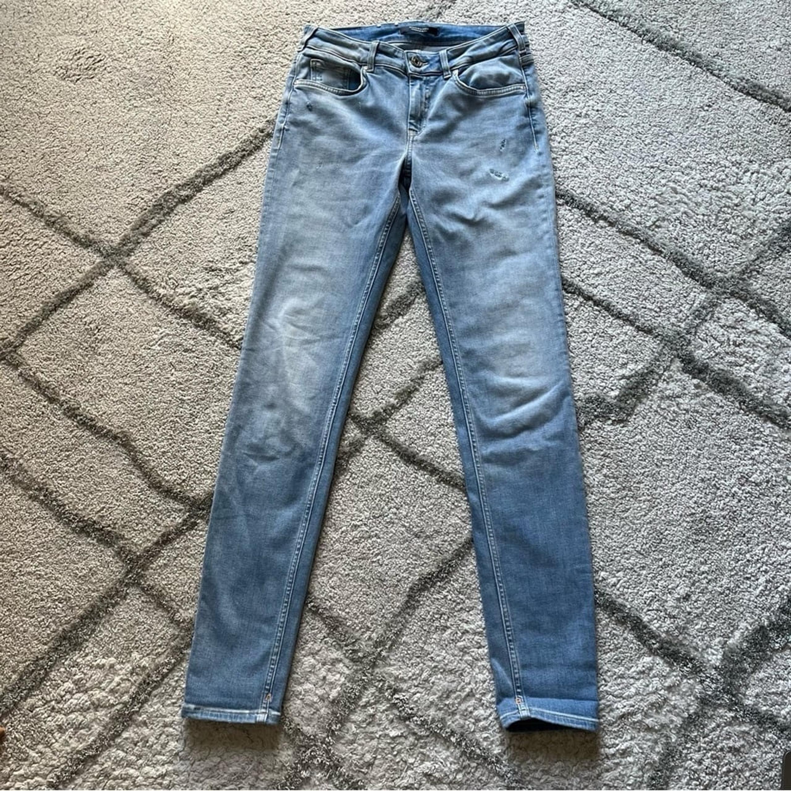 Scotch and Soda jeans skinny leg mid rise light wash 27