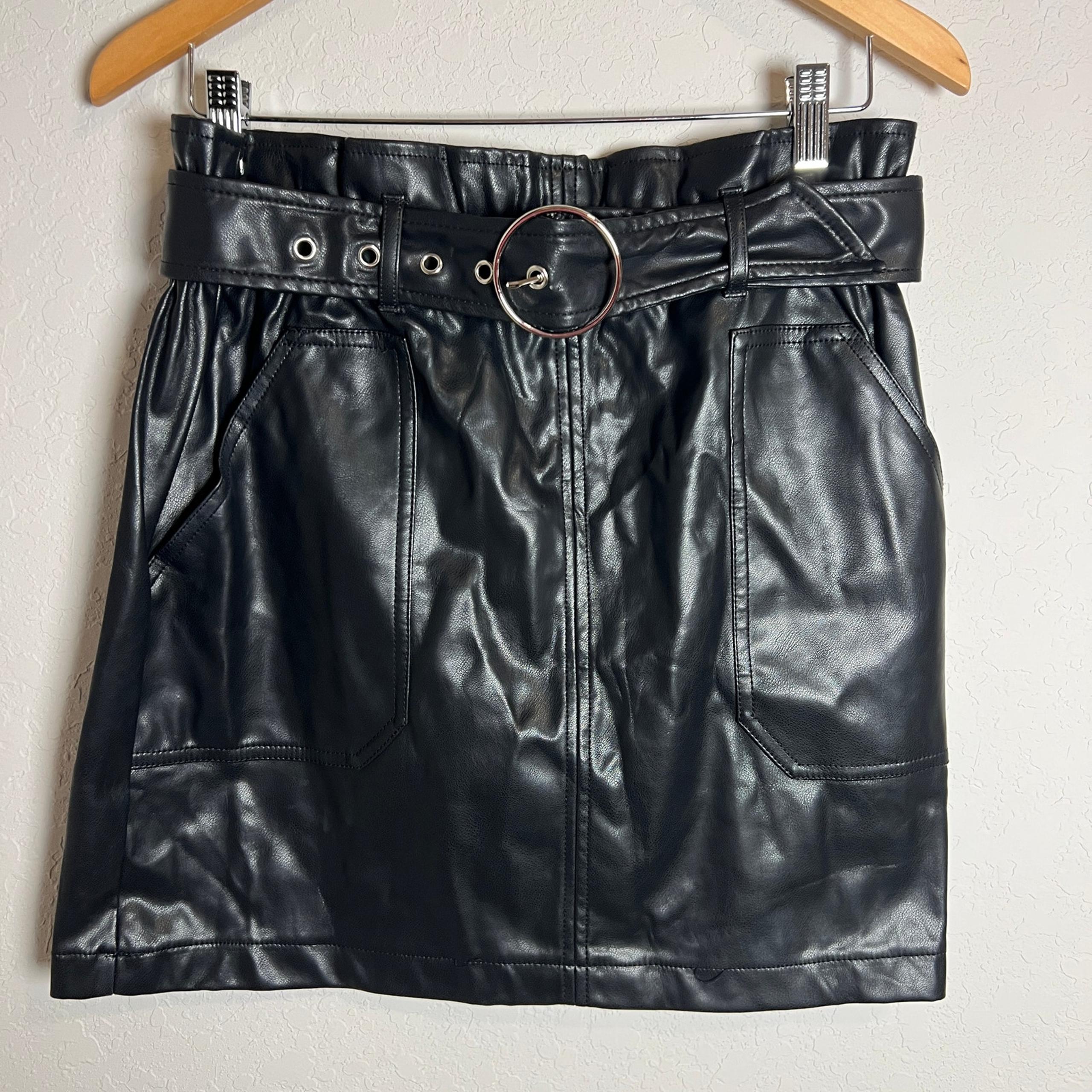 Haute Monde Black Faux Leather Belted Mini Skirt Size L NEW