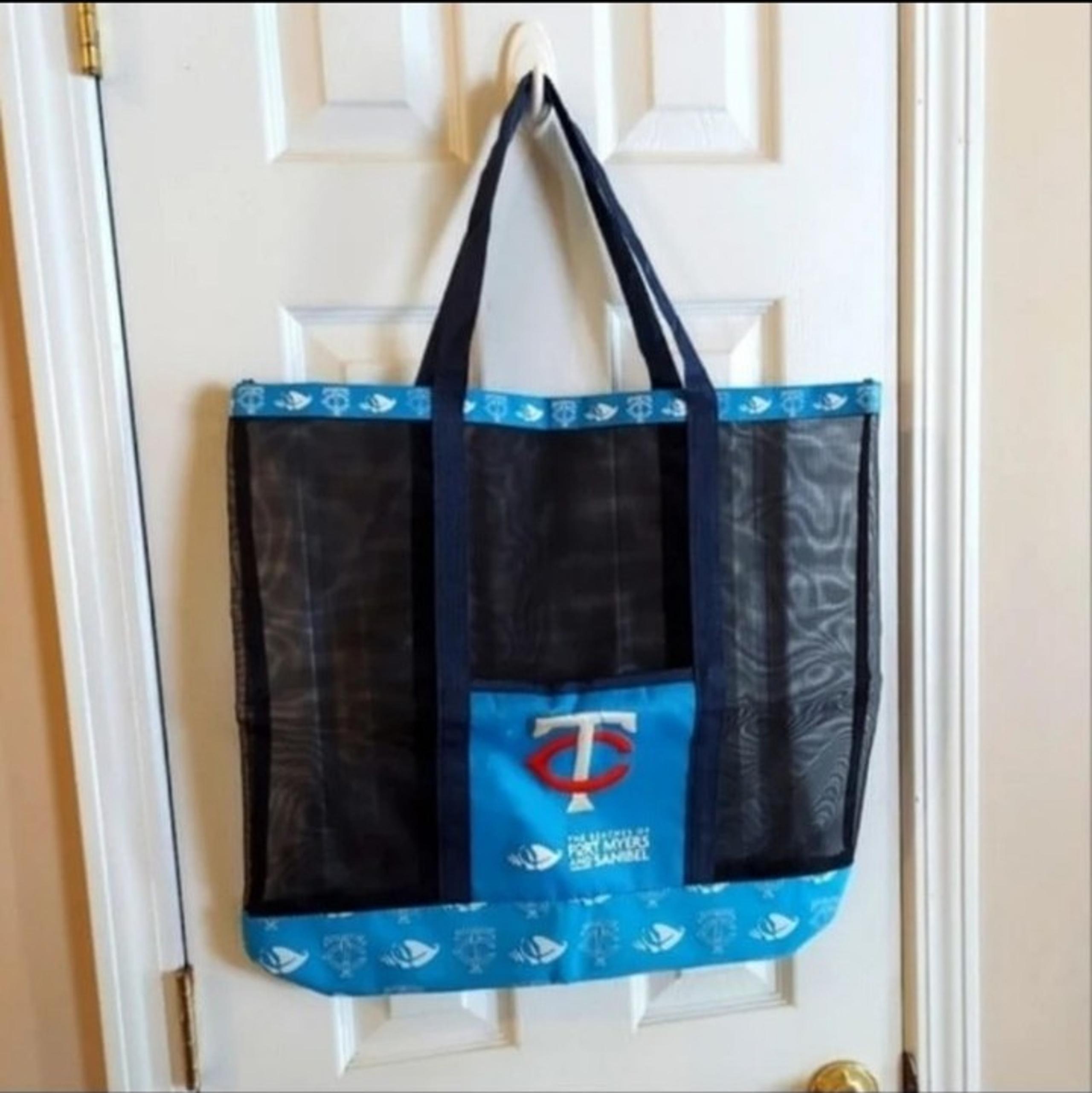 THE BEACHES OF FORT MYERS AND SANIBEL Blue and Black Mesh Tote 19 x 18 - Y2k EUC