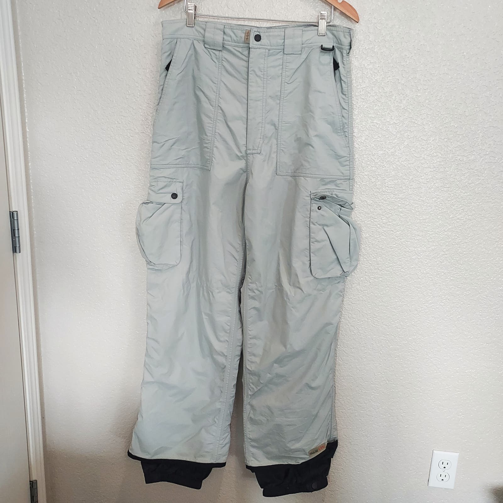 Pulse Cream Snow Pants Size XL