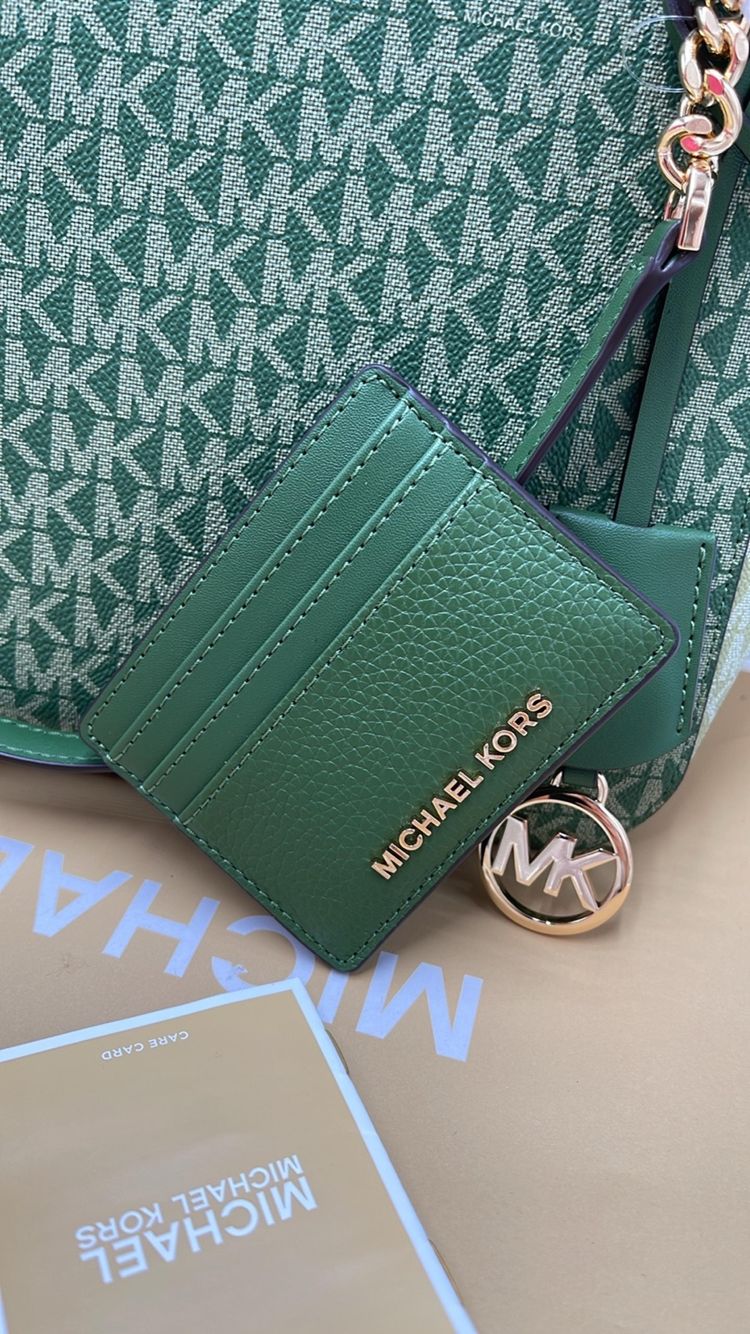 Large Pebbled Leather Card Holder Case Fern Green NWT - Michael Kors