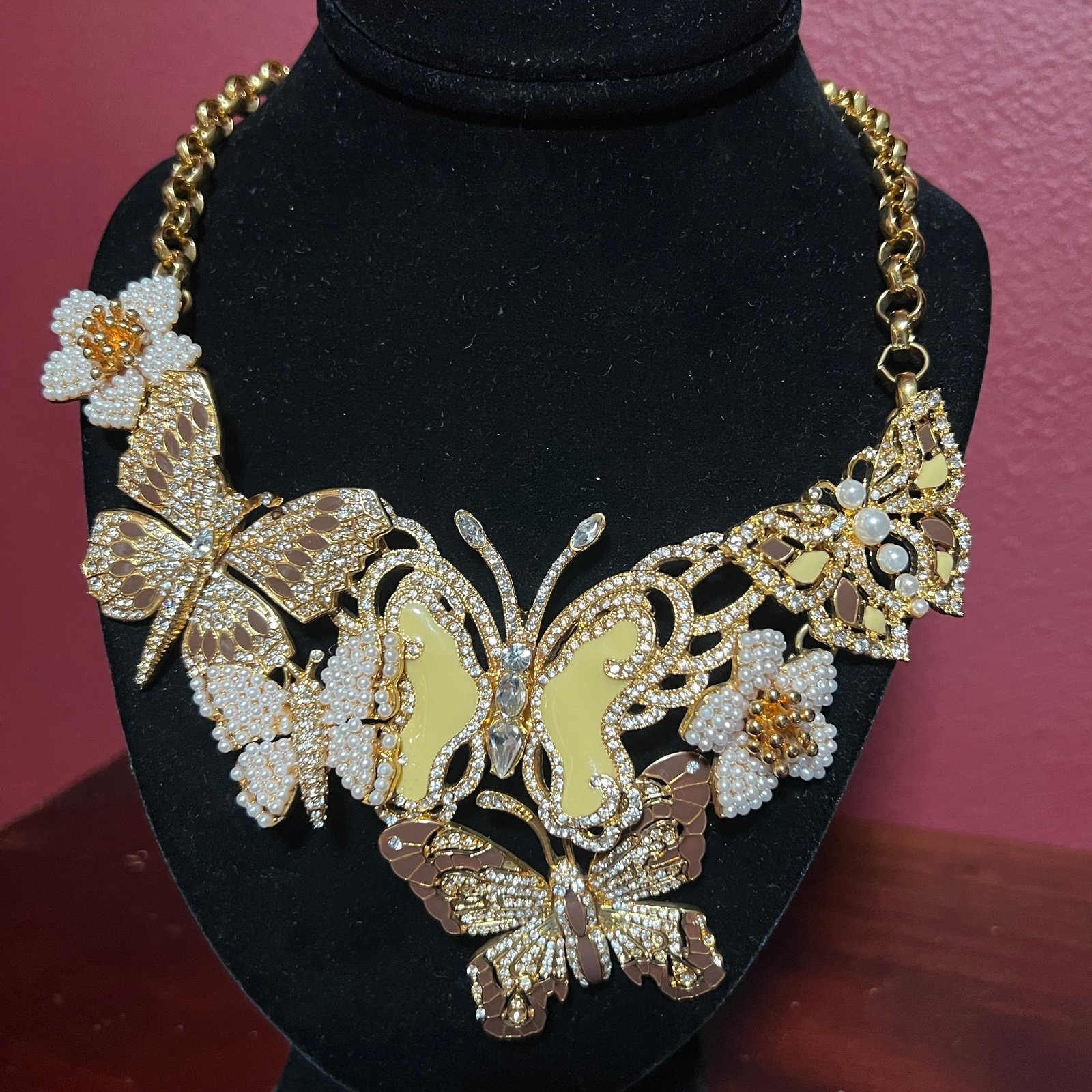 QVC Joan Rivers LIMITED EDITION SEED PEARL BUTTERFLIES NECKLACE