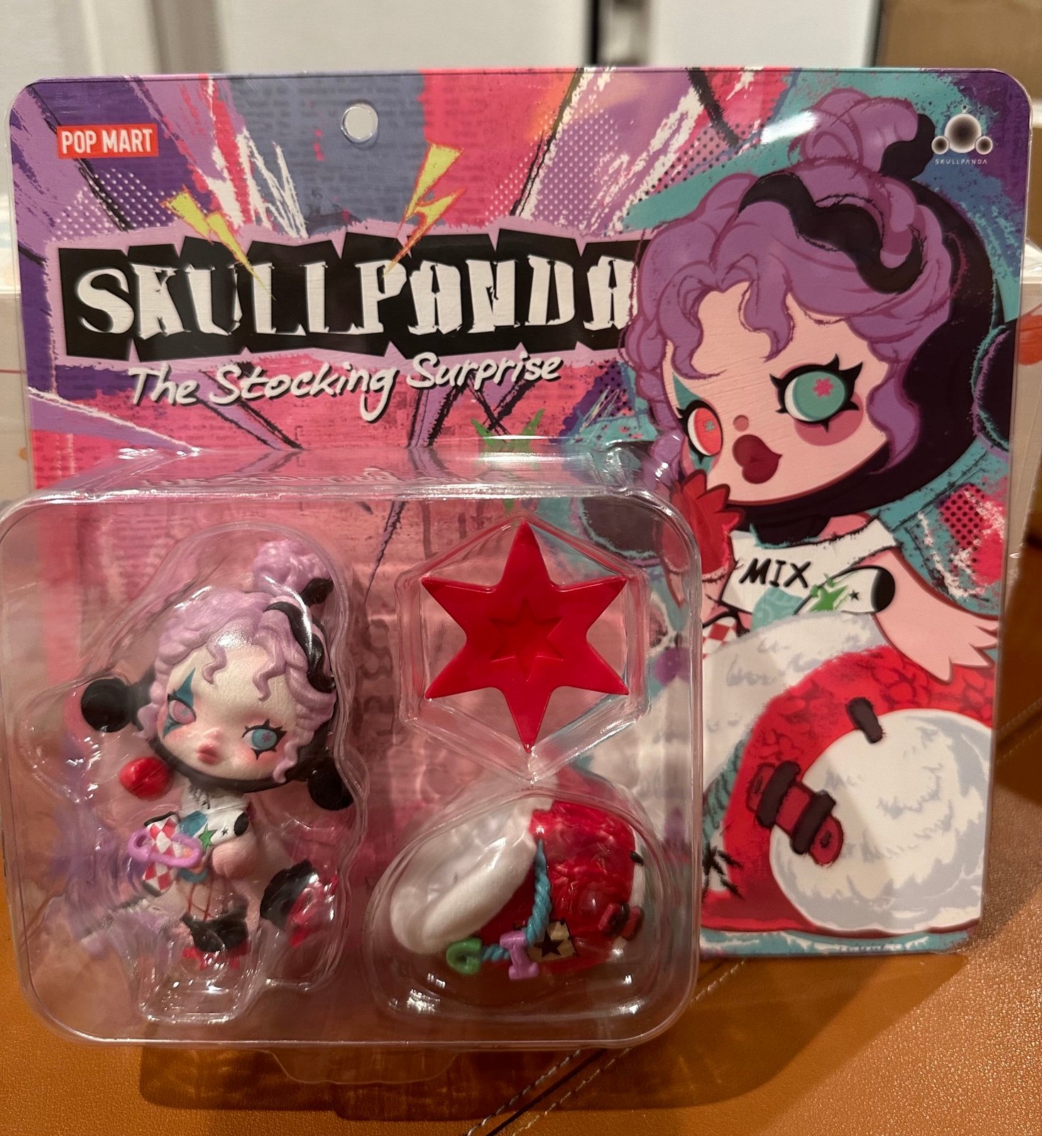 SKULLPANDA The Stocking Surprise Figure