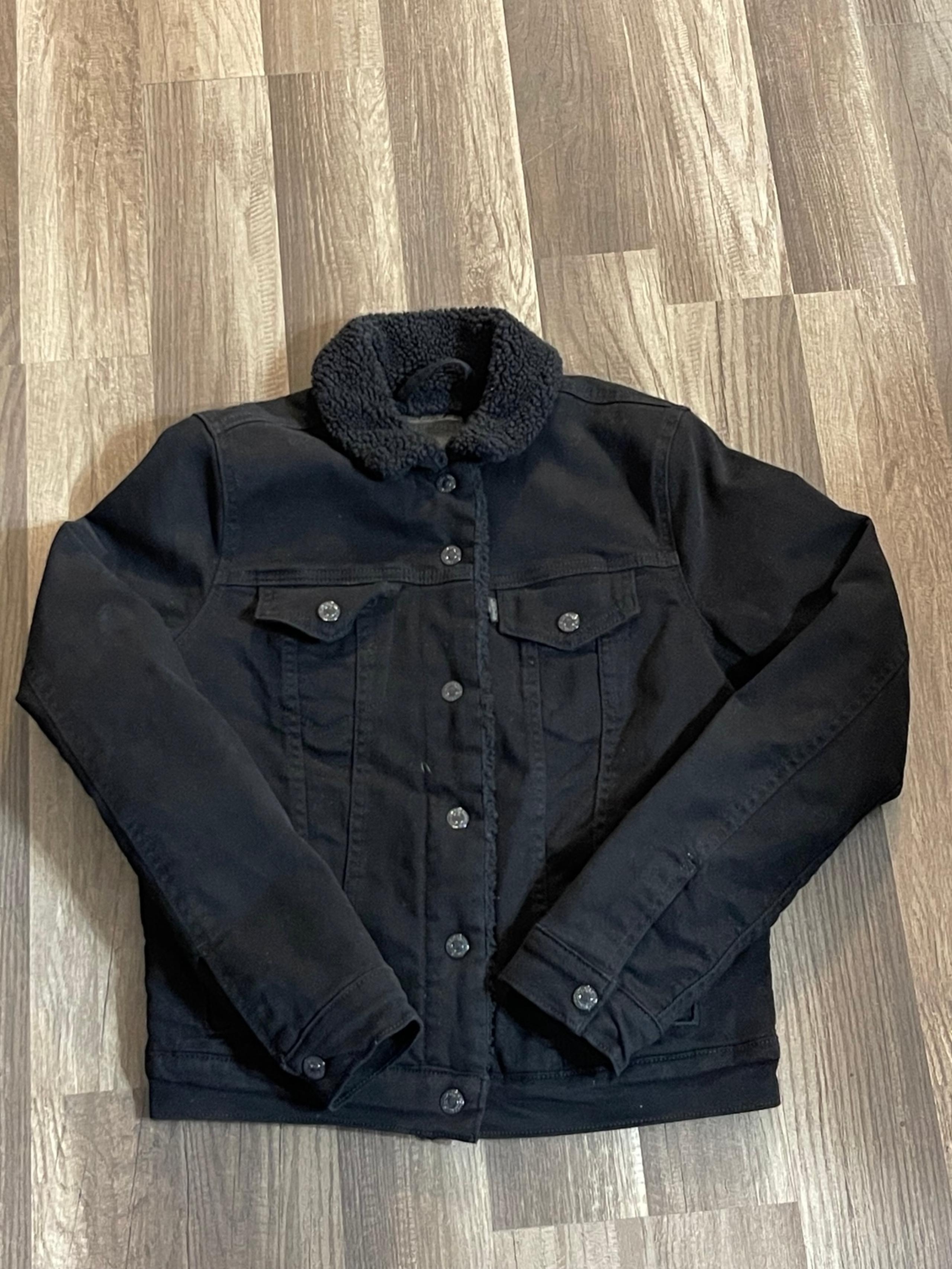 Levi’s Women’s Sherpa Fleece Lined Denim Trucker Jacket Black Size xs