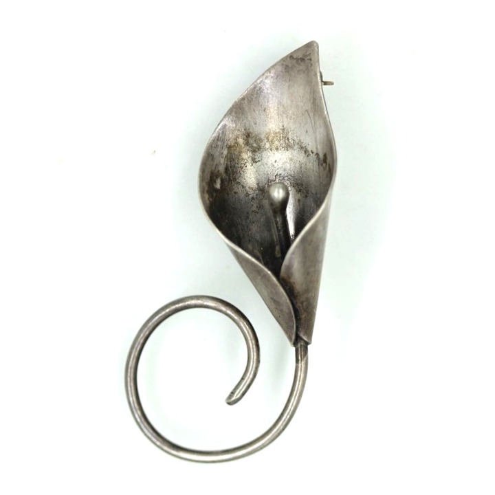 925 STERLING vintage STUART NYE calla lily pin/brooch EUC 3.5 grams 2" signed