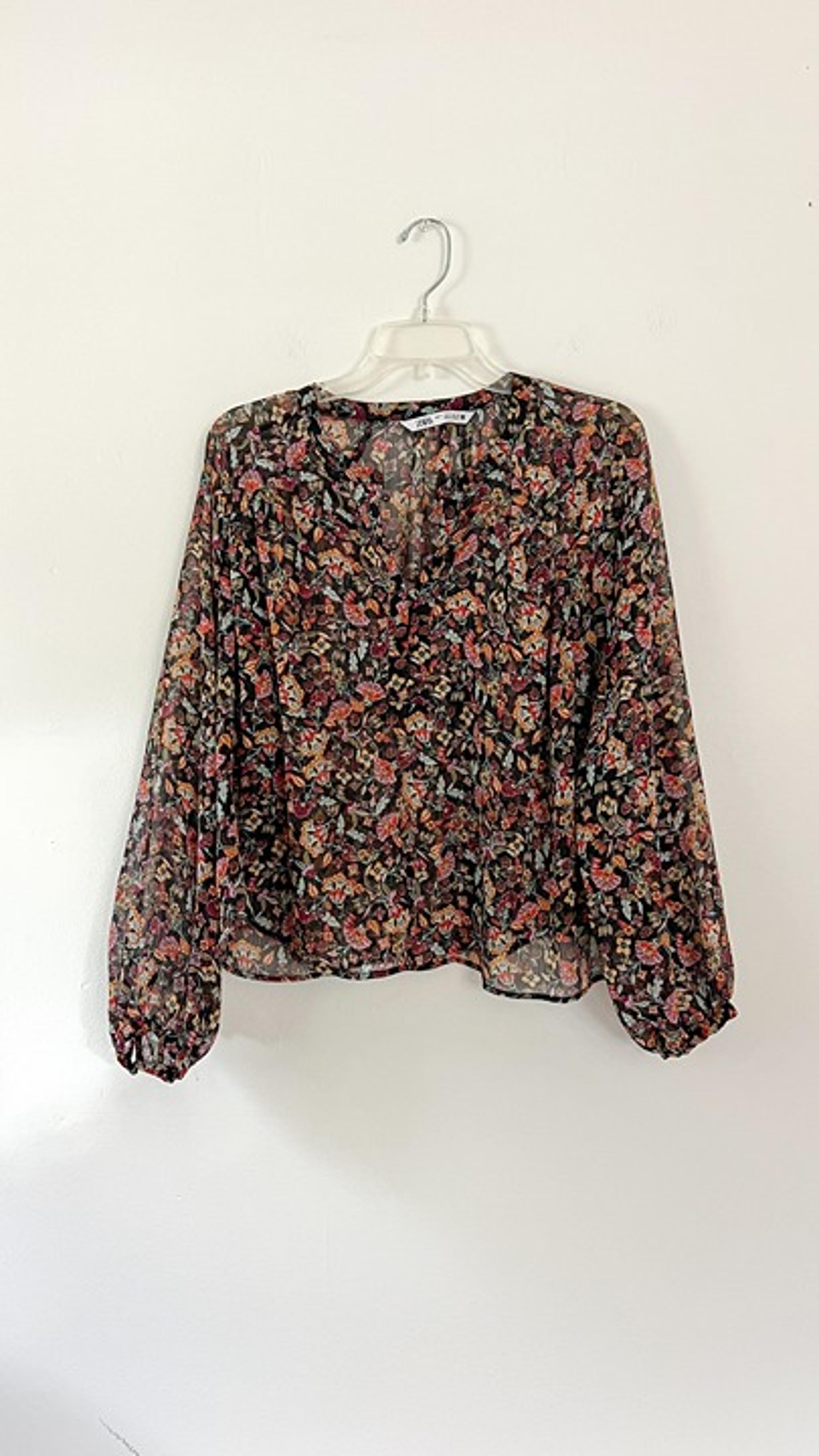 Zara // black multicolor floral balloon sleeve blouse S