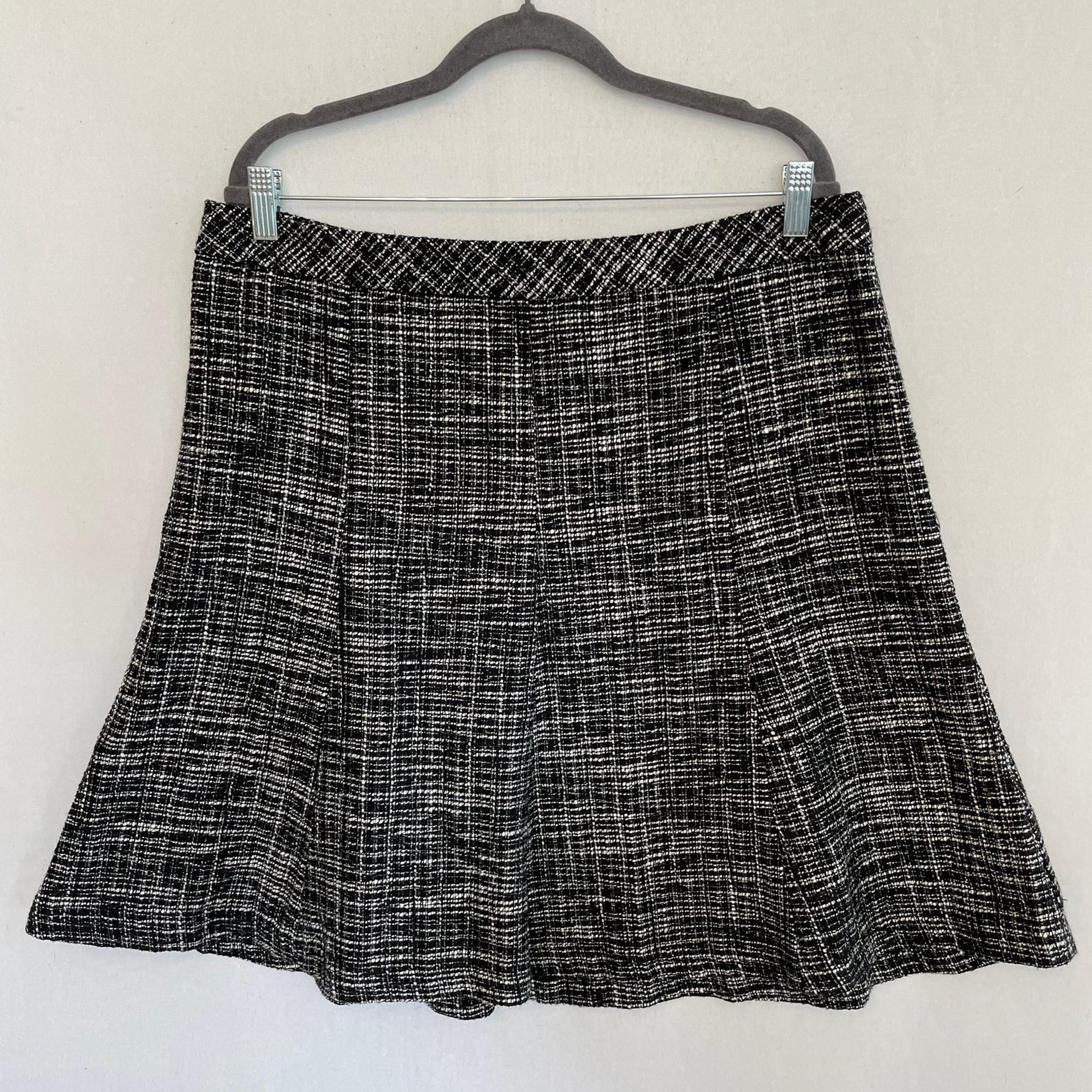 COLDWATER CREEK Women's Size 16 Black & White Tweed A-line Tulip Hem Lined Skirt
