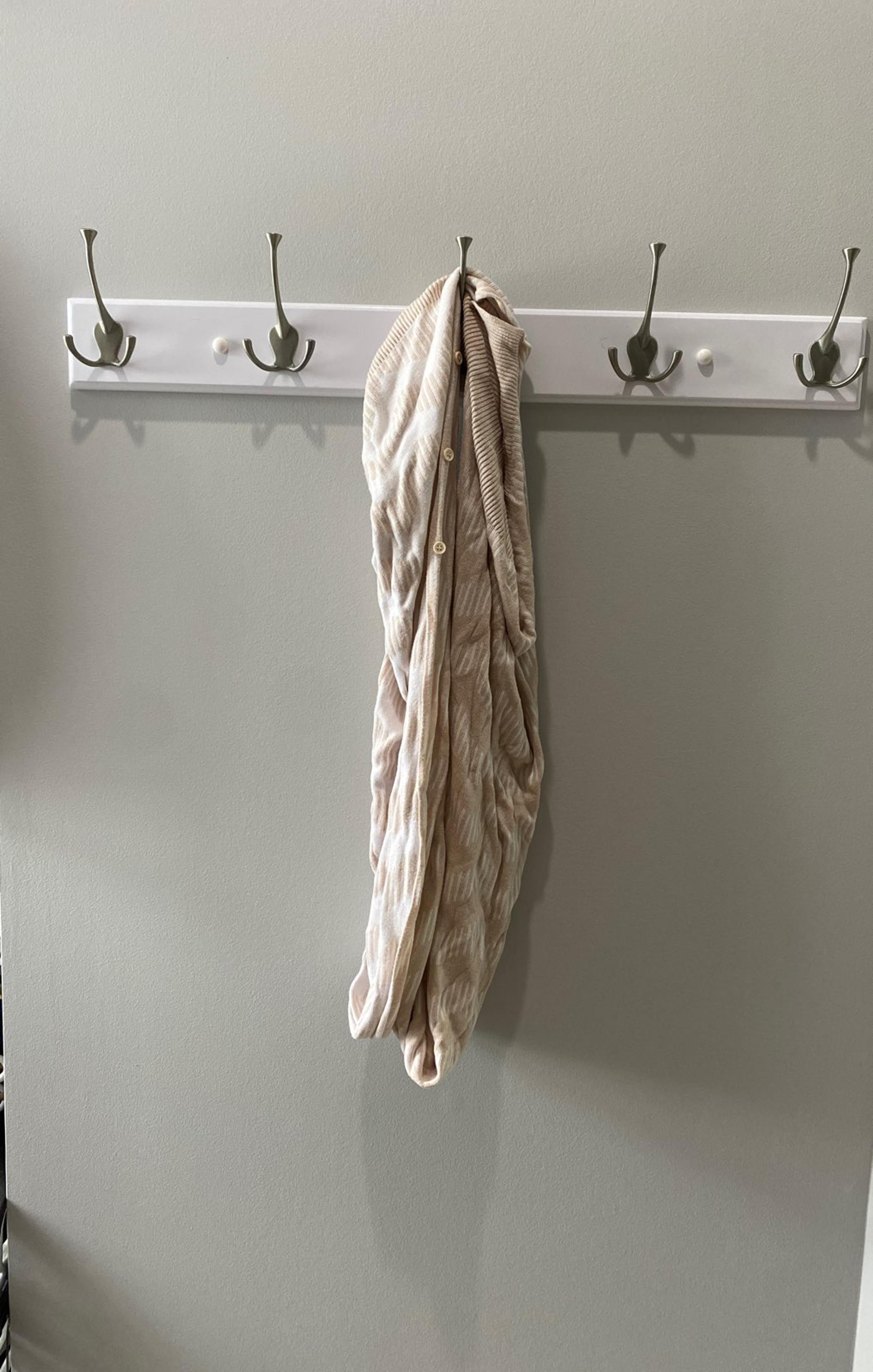 Reversible sweater scarf