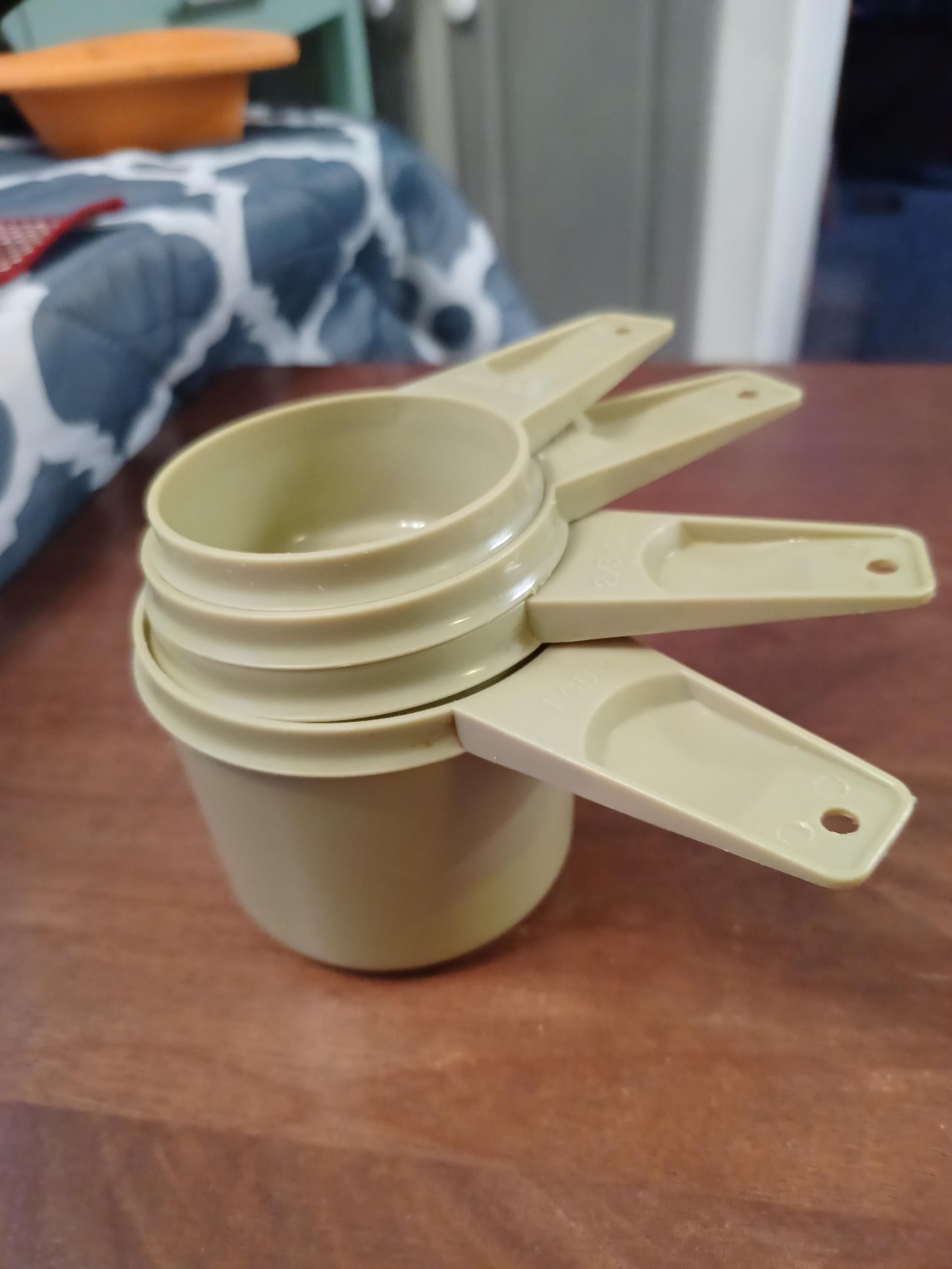 Set Of 4 Vintage Tupperware Nesting Avocado Green Harvest Measuring Cups